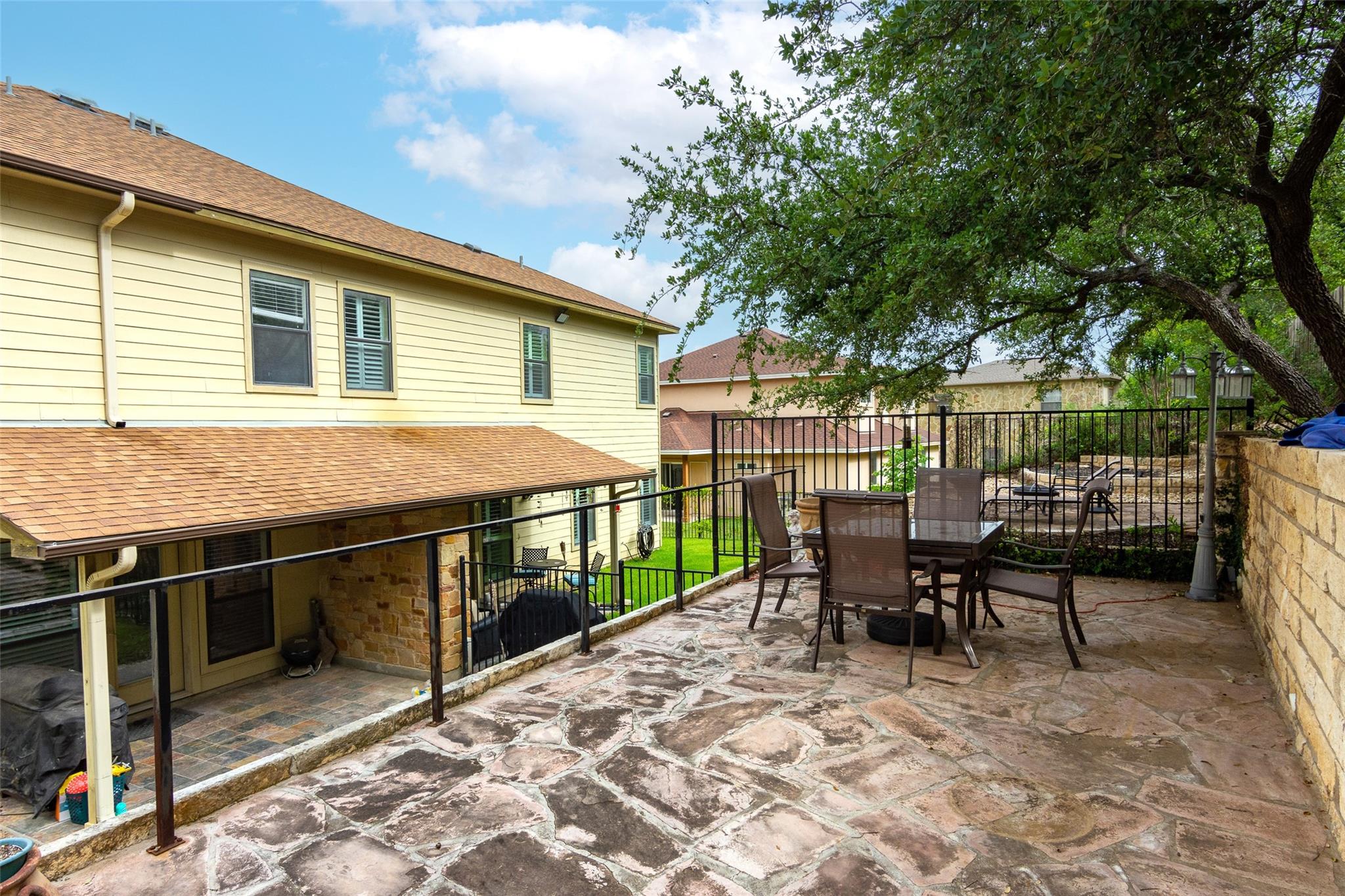 1301 Delsie Dr B Property Photo 32