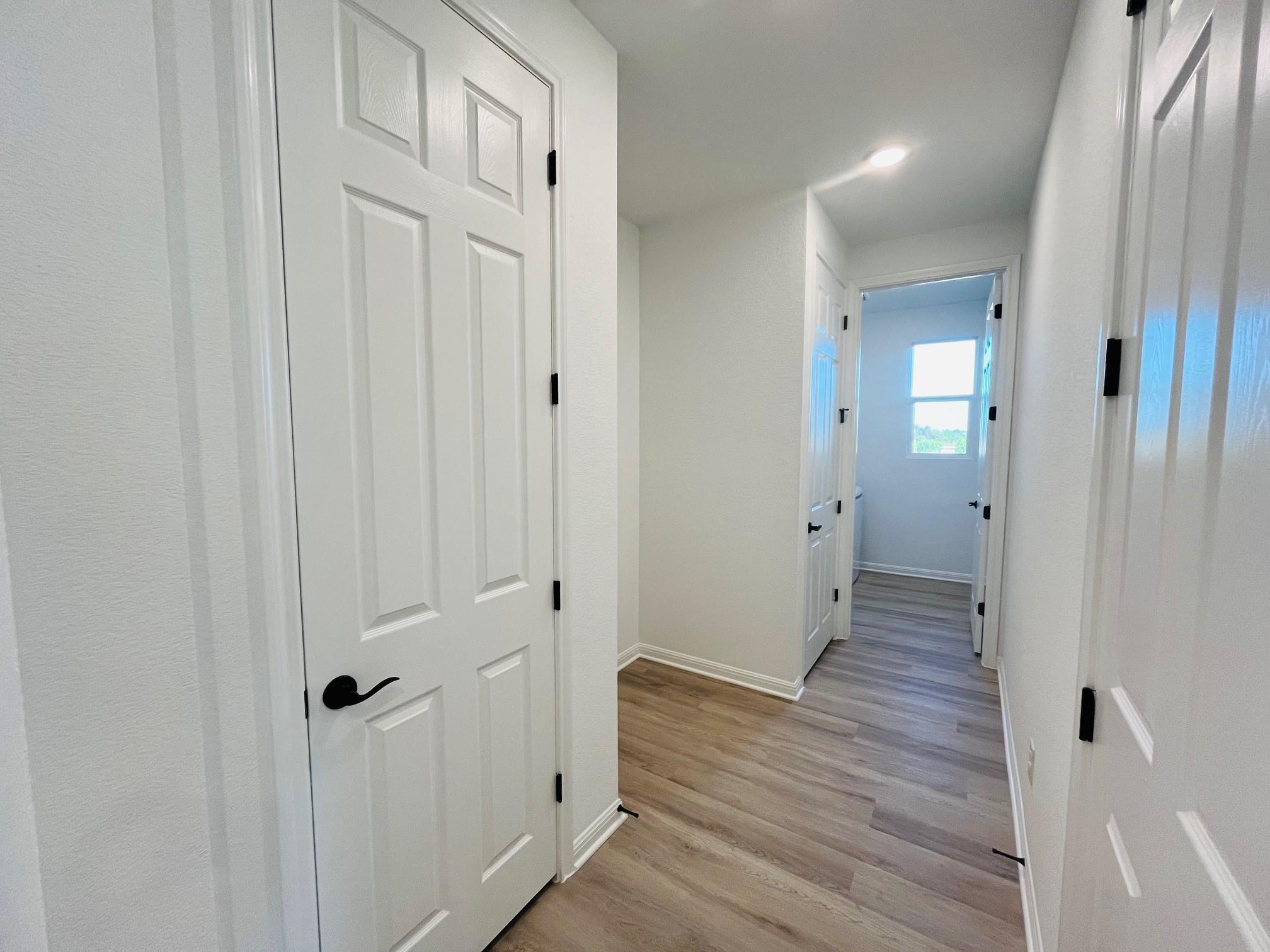 1004 Stonehill Dr Property Photo 7