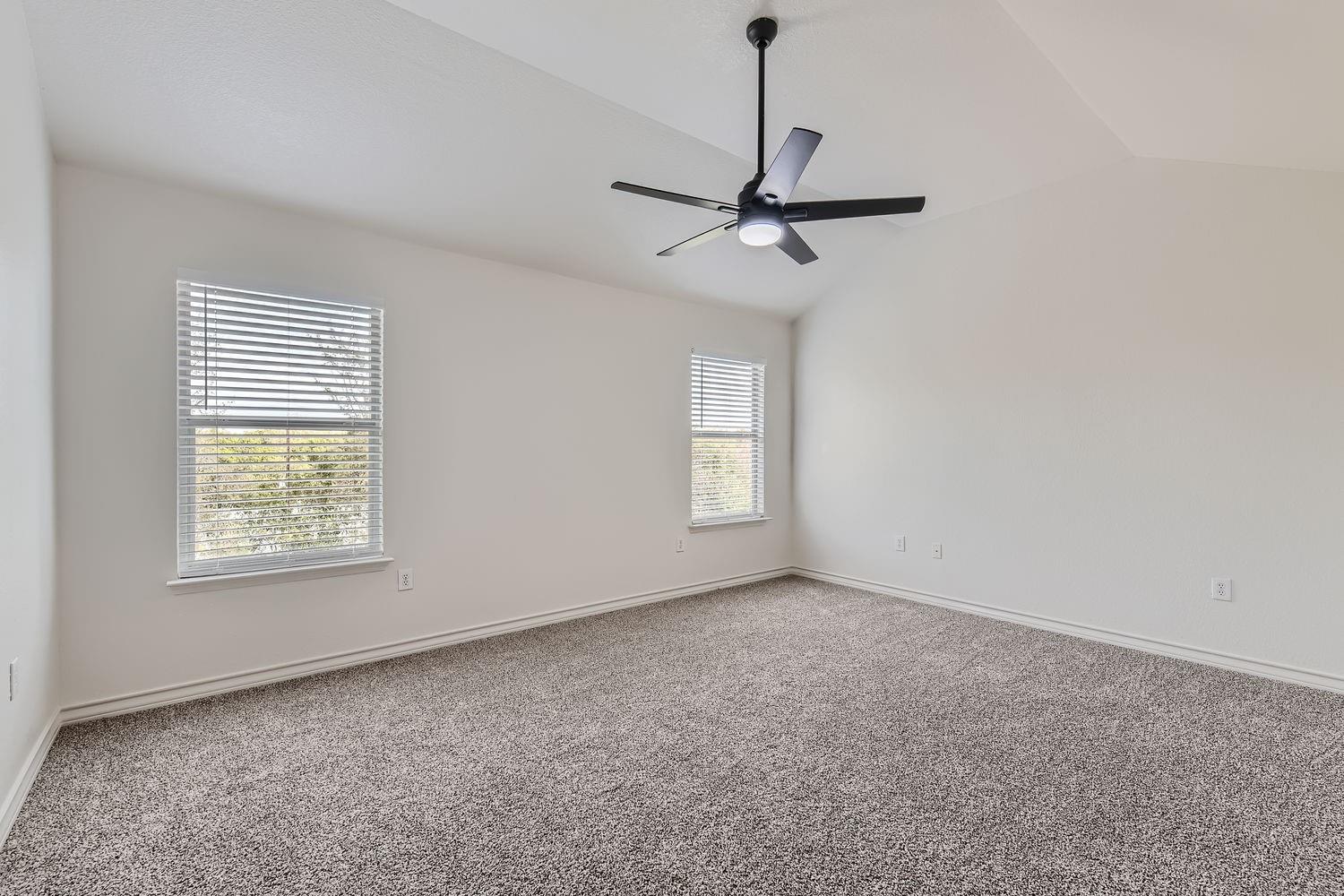 2045 Northview Dr Property Photo 22