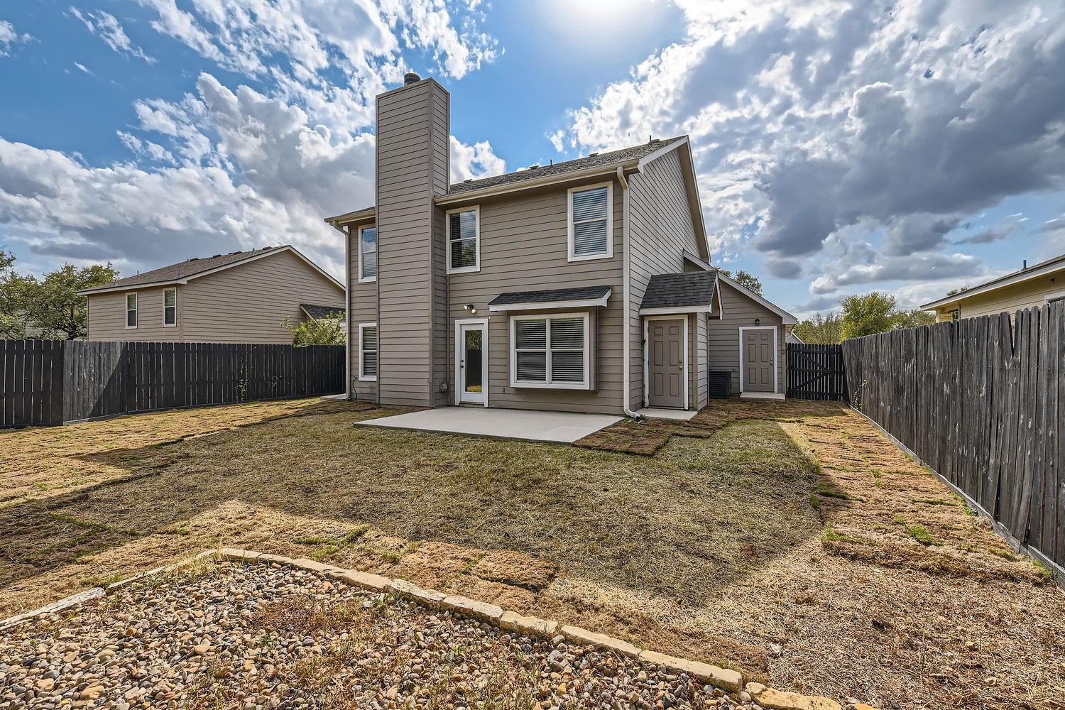 2045 Northview Dr Property Photo 29