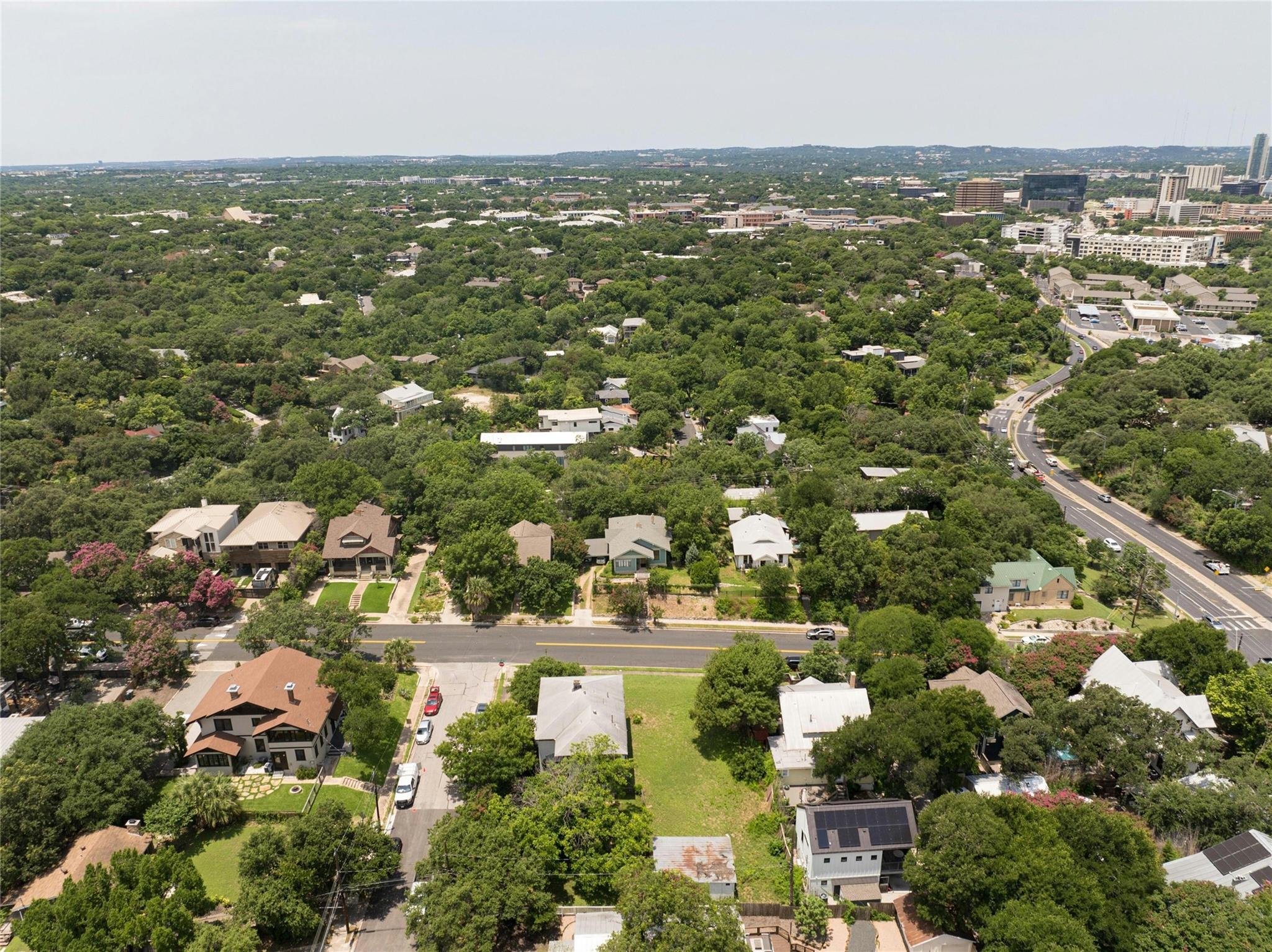 1109 Travis Height Blvd Property Photo 4