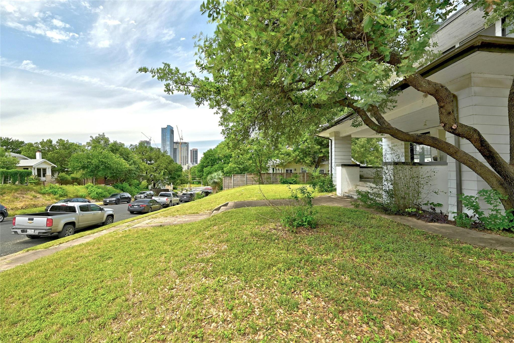 1109 Travis Height Blvd Property Photo 12