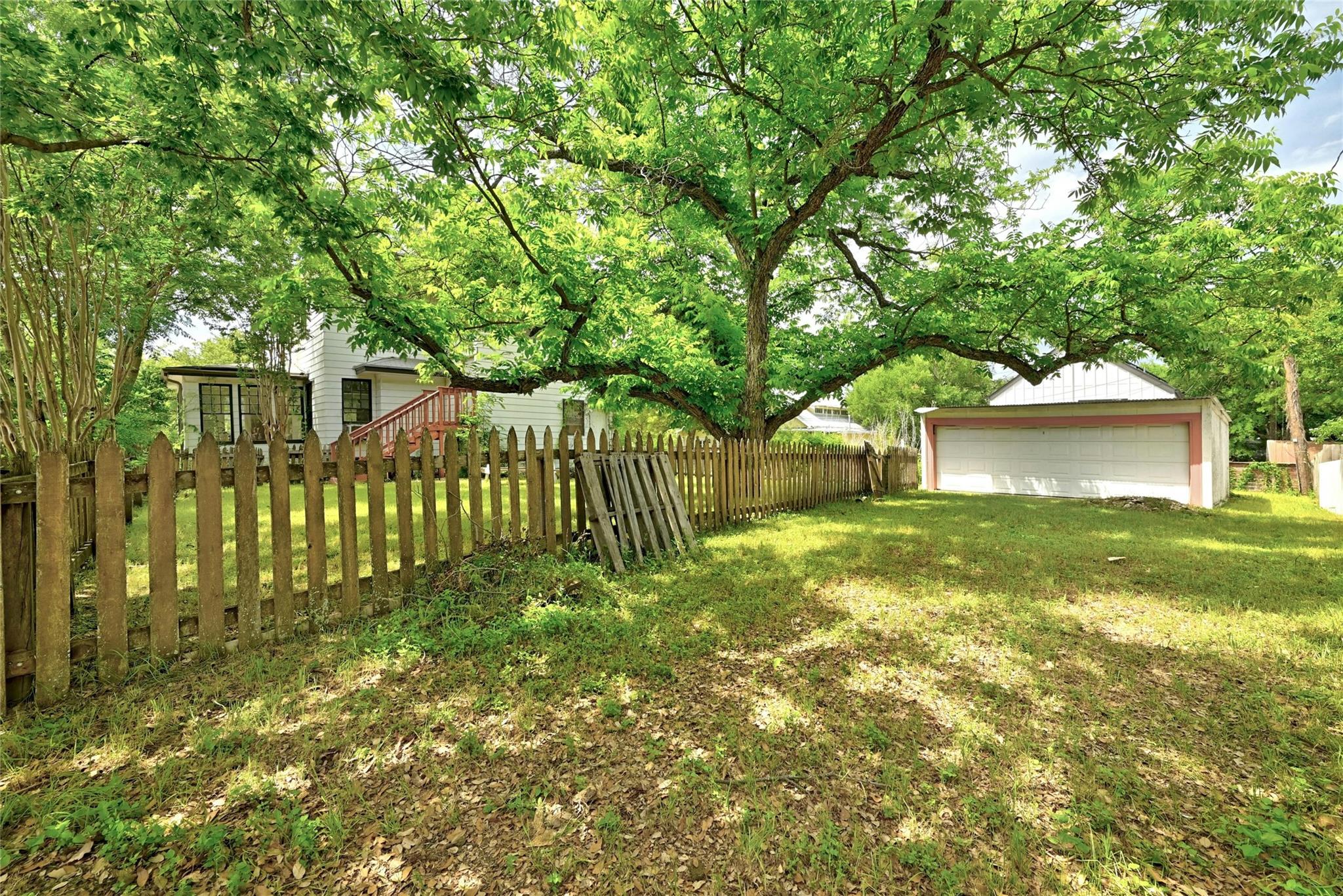 1109 Travis Height Blvd Property Photo 32