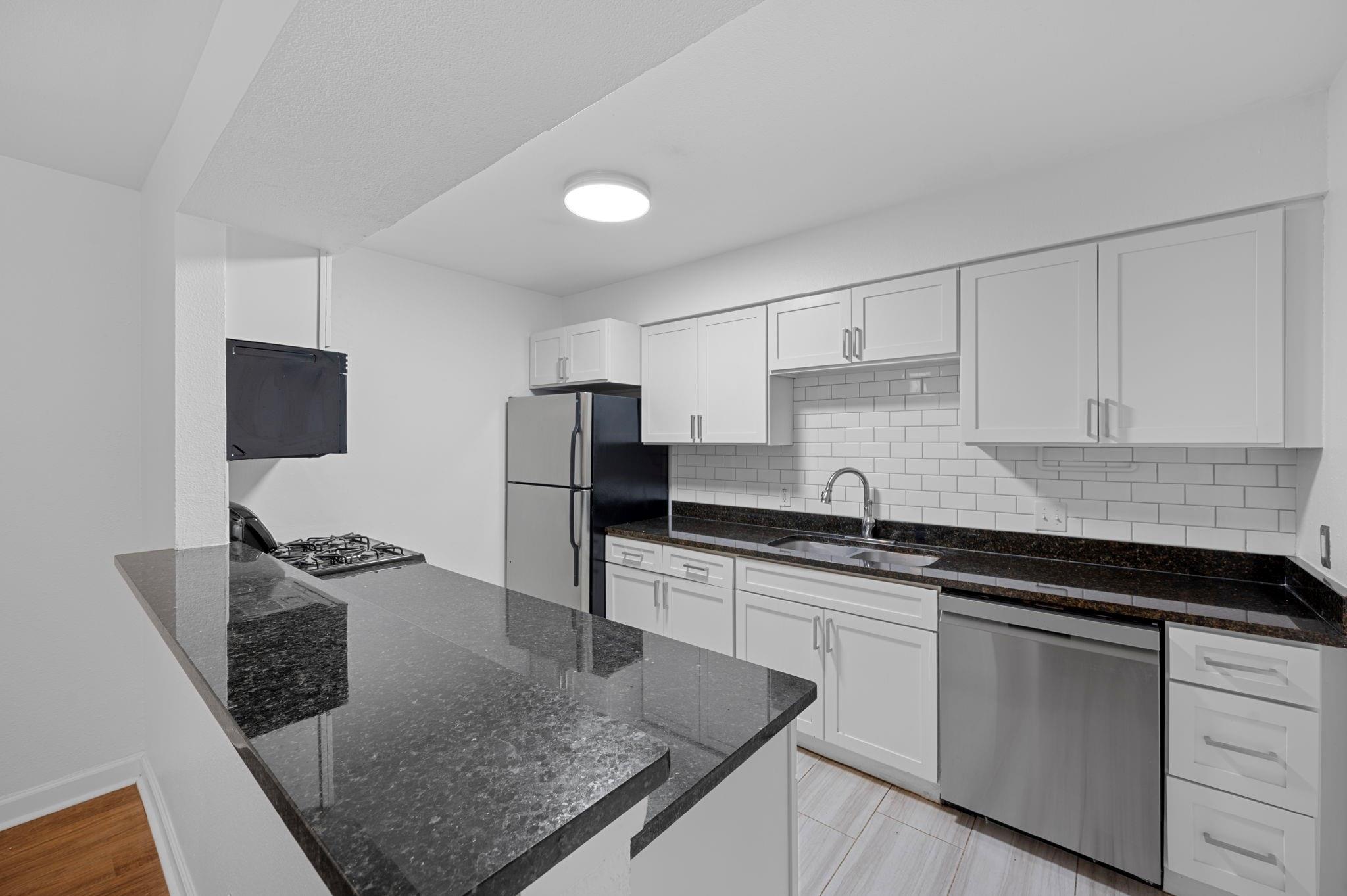 2020 S Congress Ave 2102 Property Photo 13