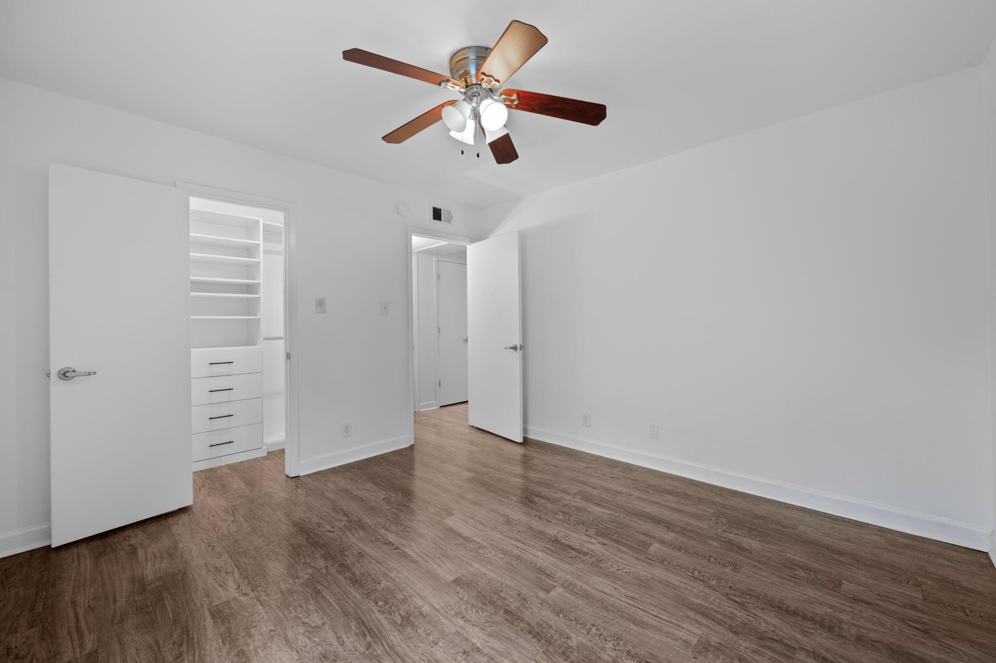 2020 S Congress Ave 2102 Property Photo 19