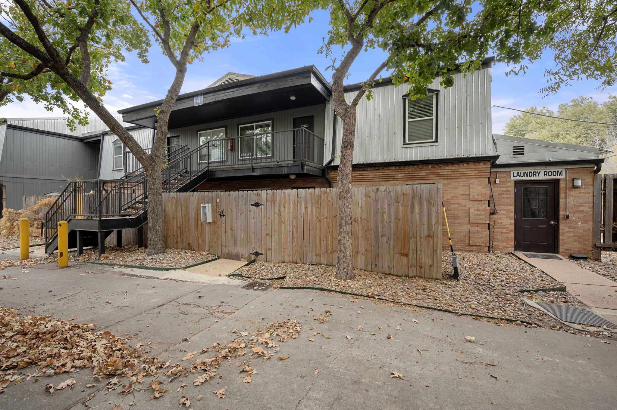 2020 S Congress Ave 2102 Property Photo 27
