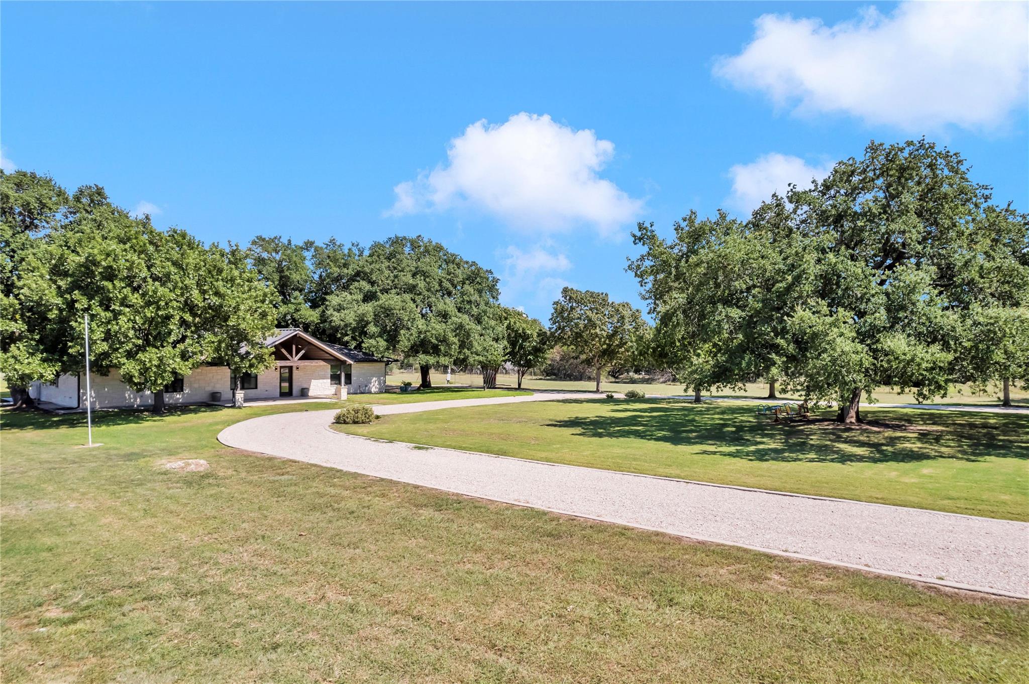 432 Painted Horse Trl Property Photo 2
