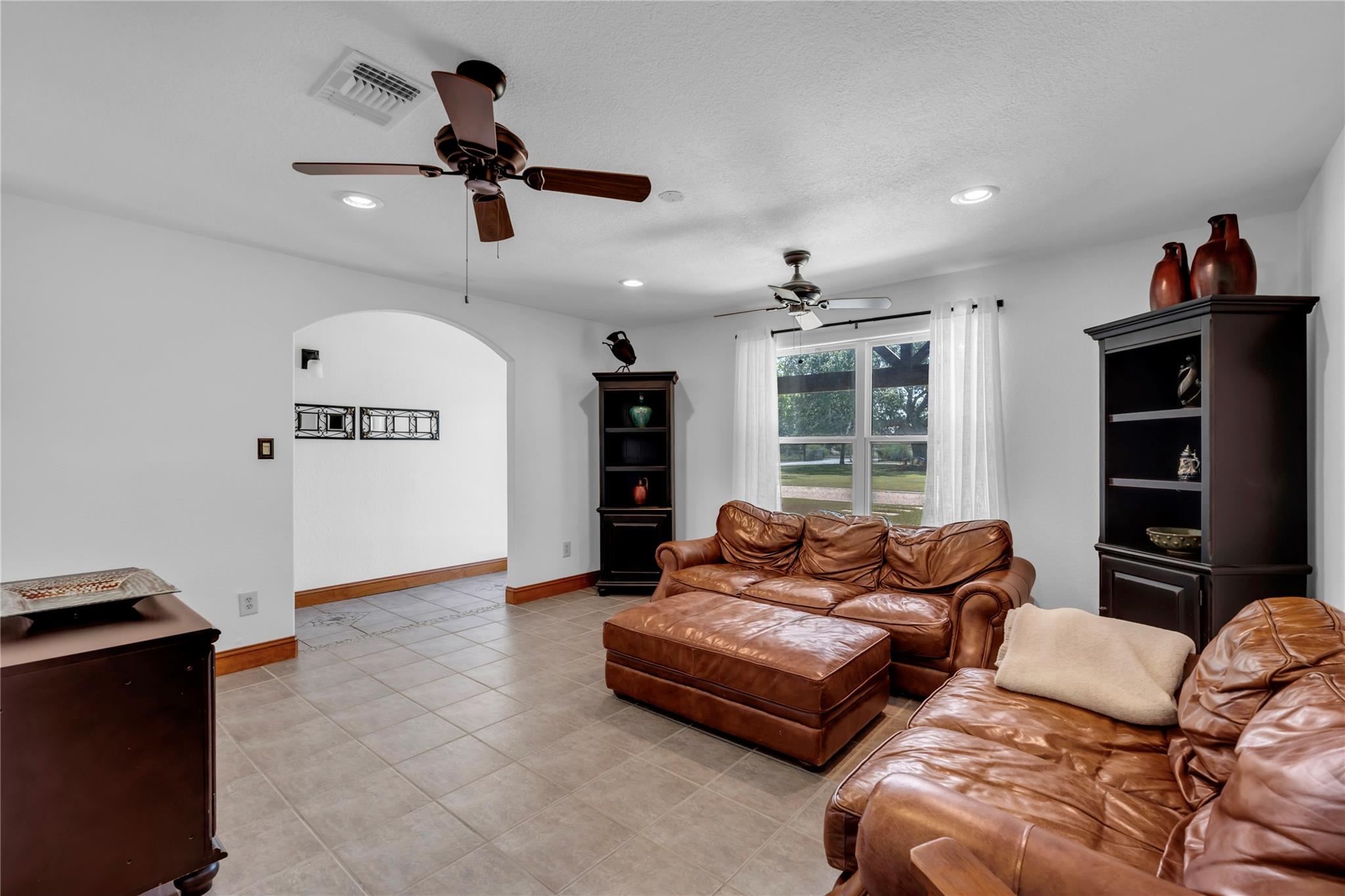 432 Painted Horse Trl Property Photo 5