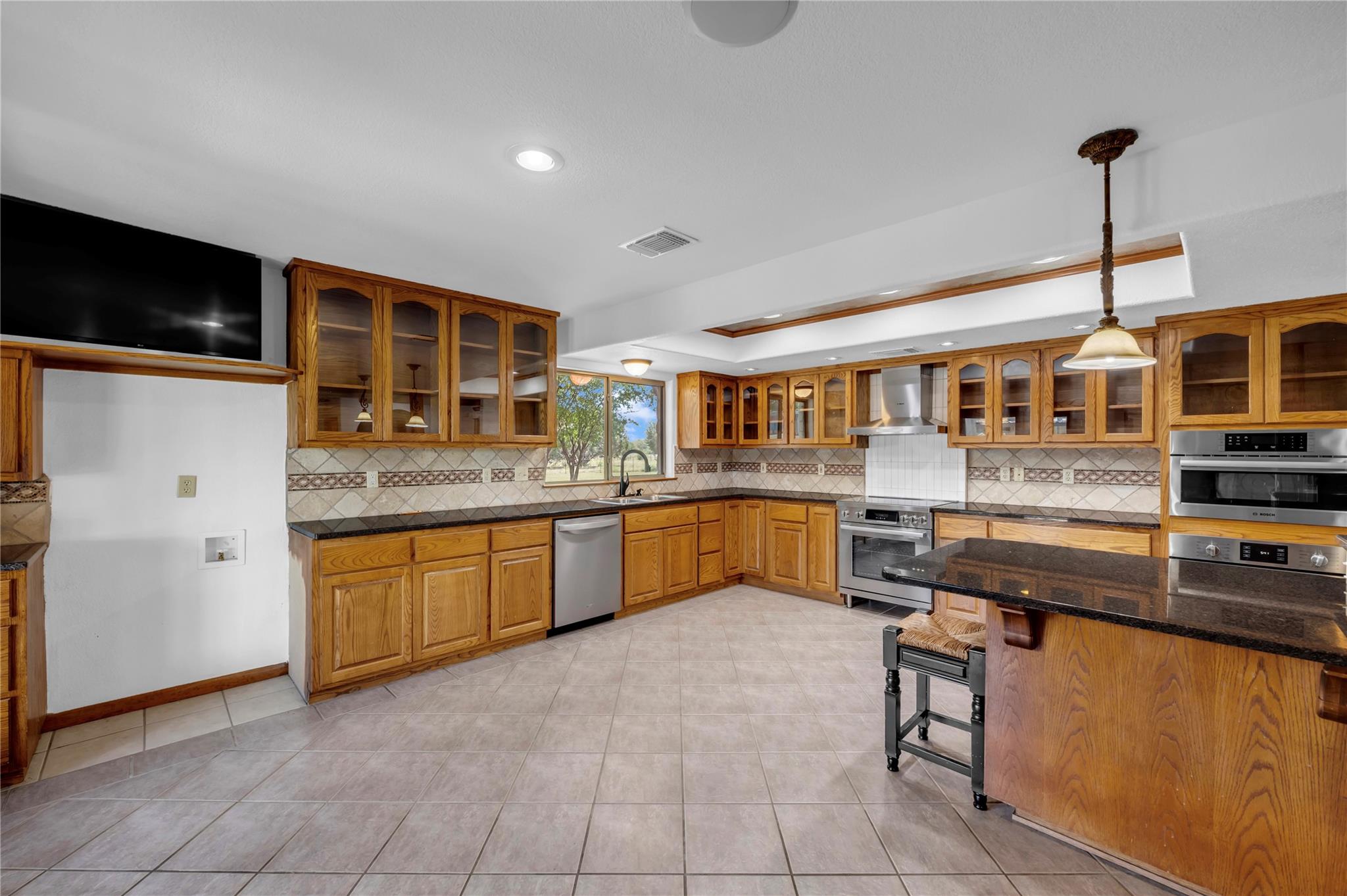 432 Painted Horse Trl Property Photo 6
