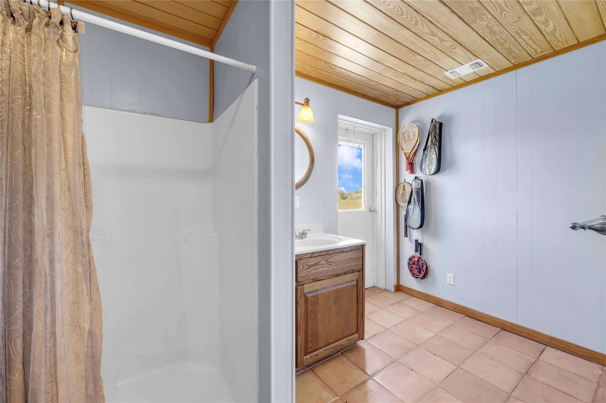 432 Painted Horse Trl Property Photo 28
