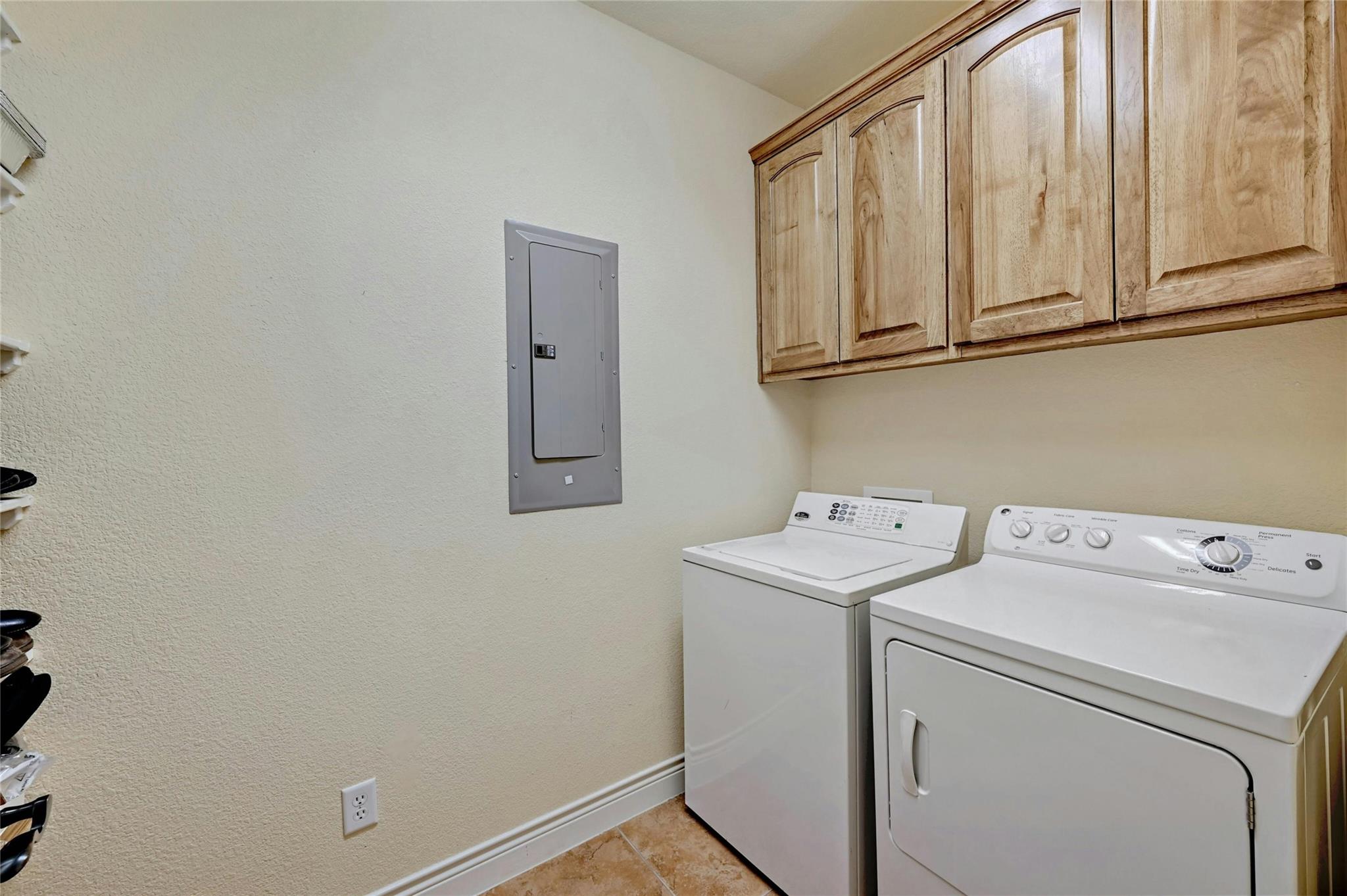 21118 Highland Lake Dr 2 Property Photo 20