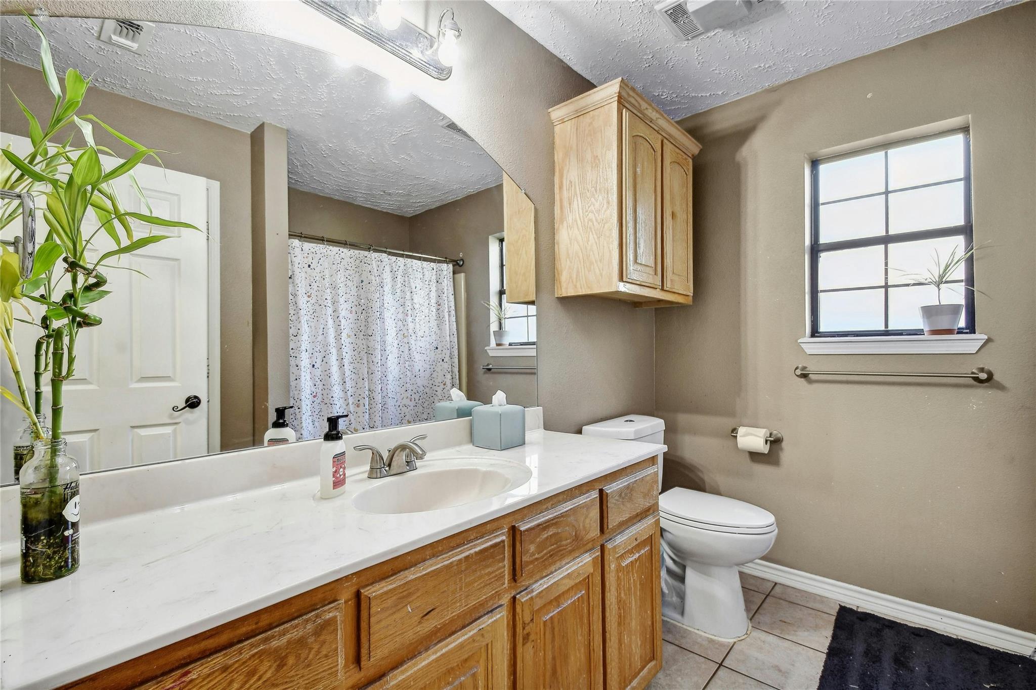 113 Nueces Ln Property Photo 6