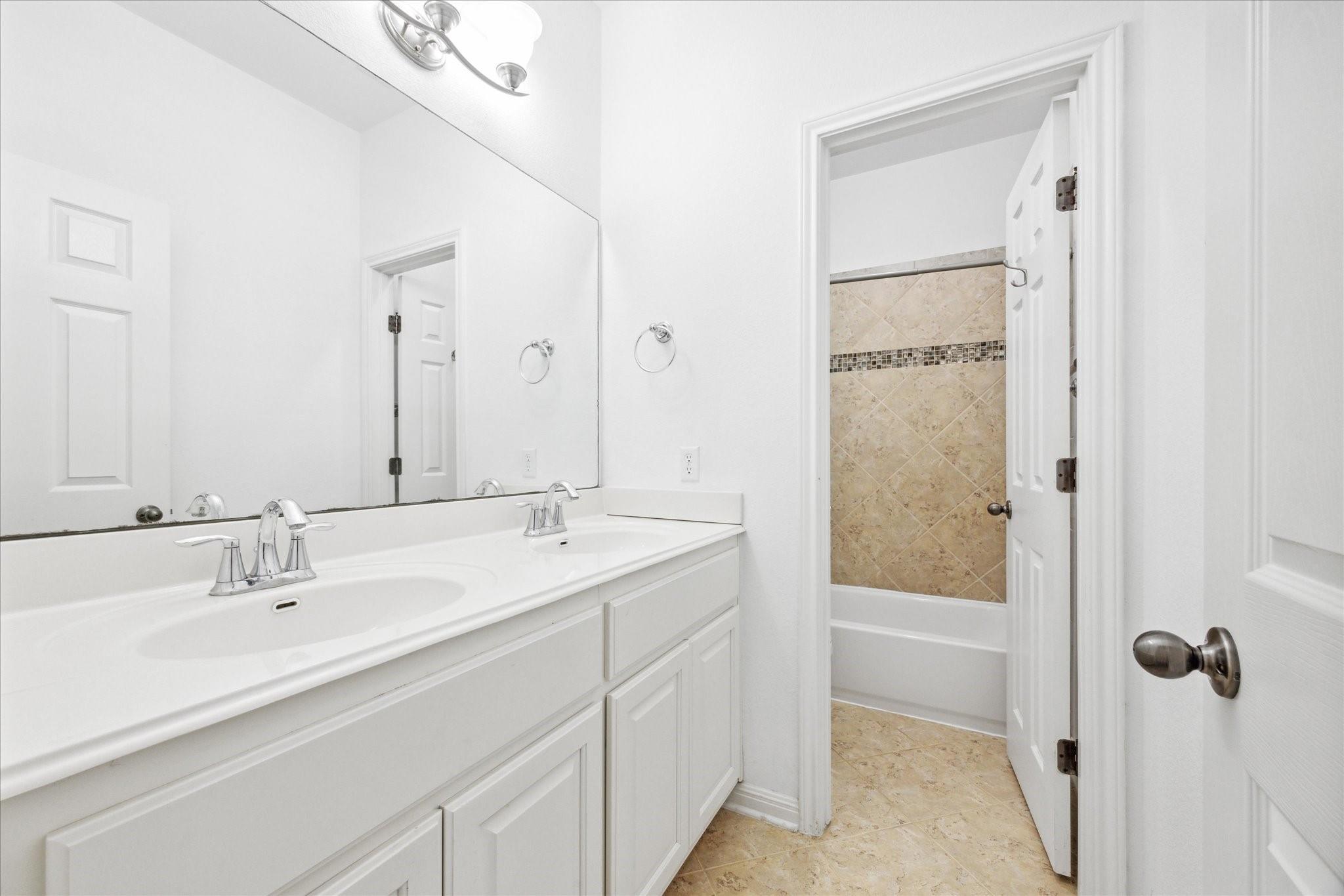 2713 Granite Hill Dr Property Photo 14