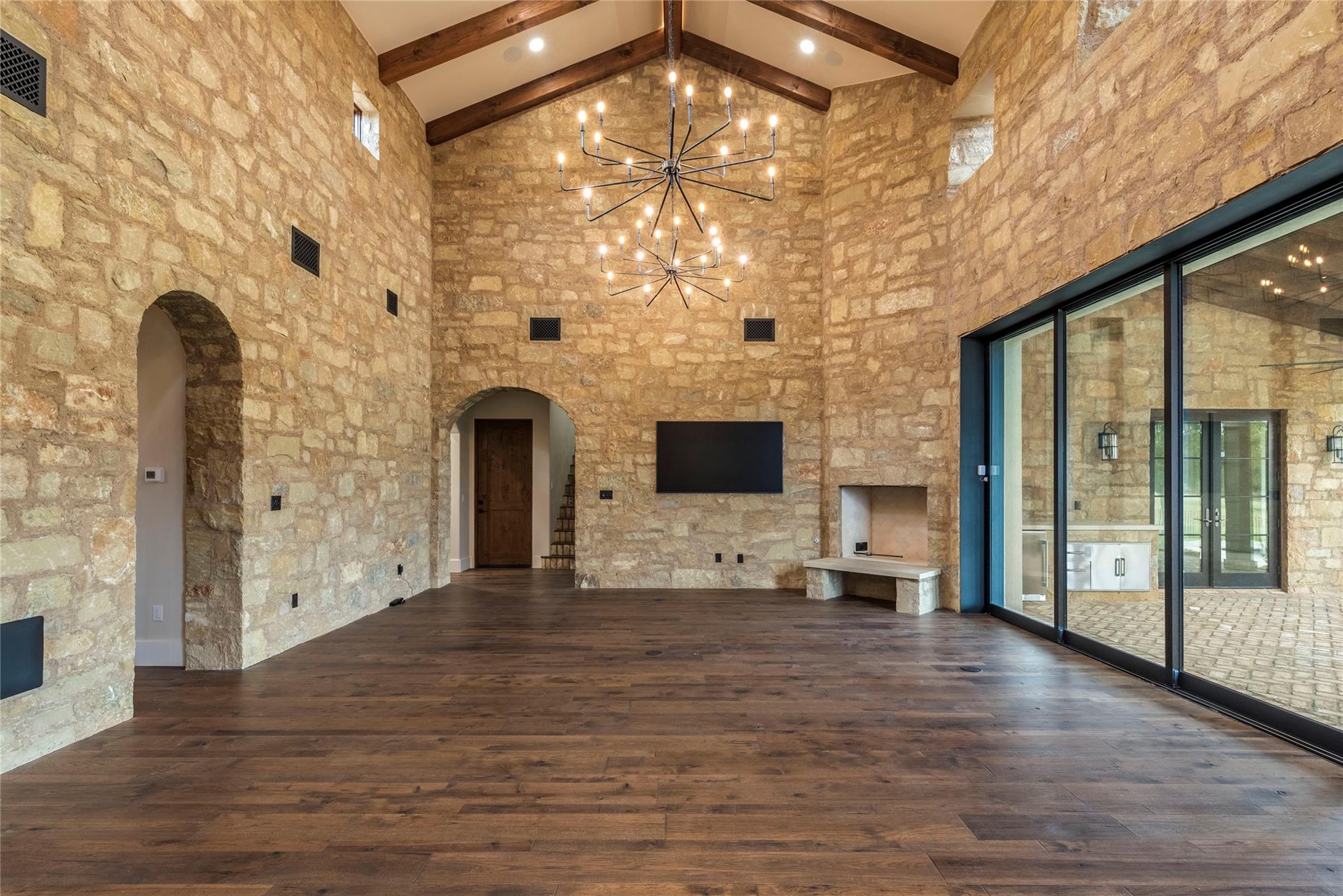 107 La Serena Loop Property Photo 4