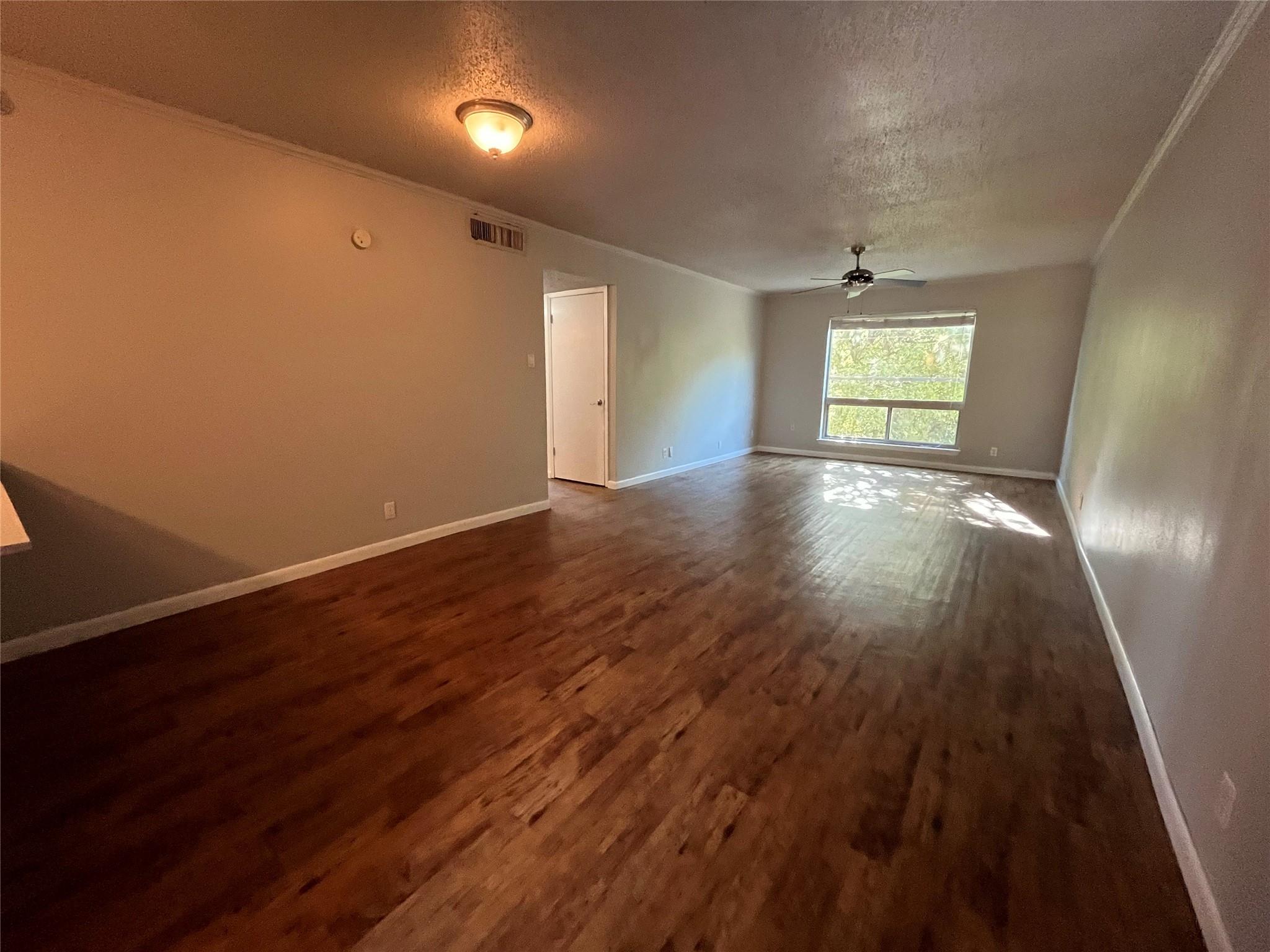 1202 Newning Ave 211 Property Photo 2