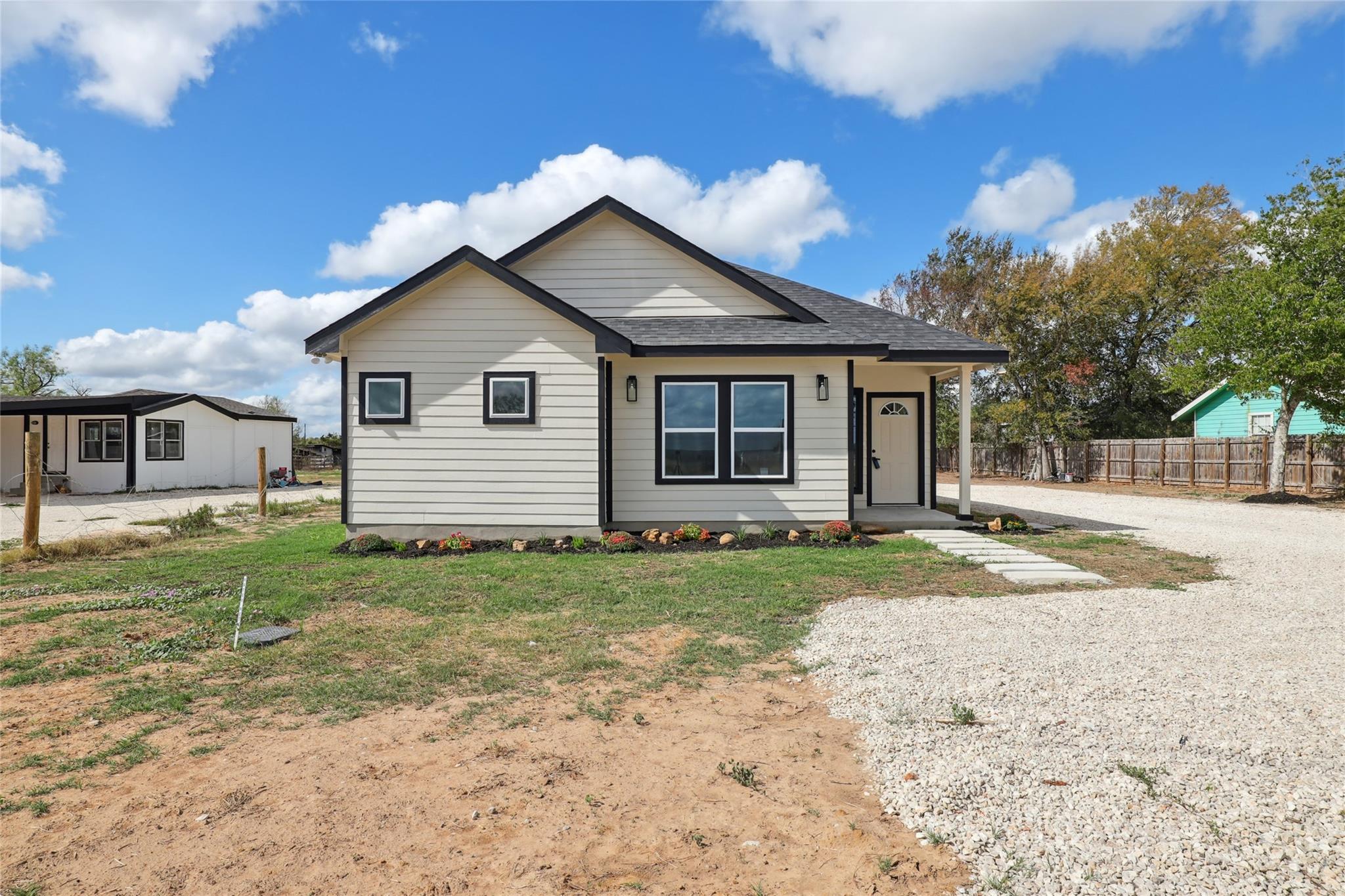 956 S Highway 304 Highway Property Photo 2