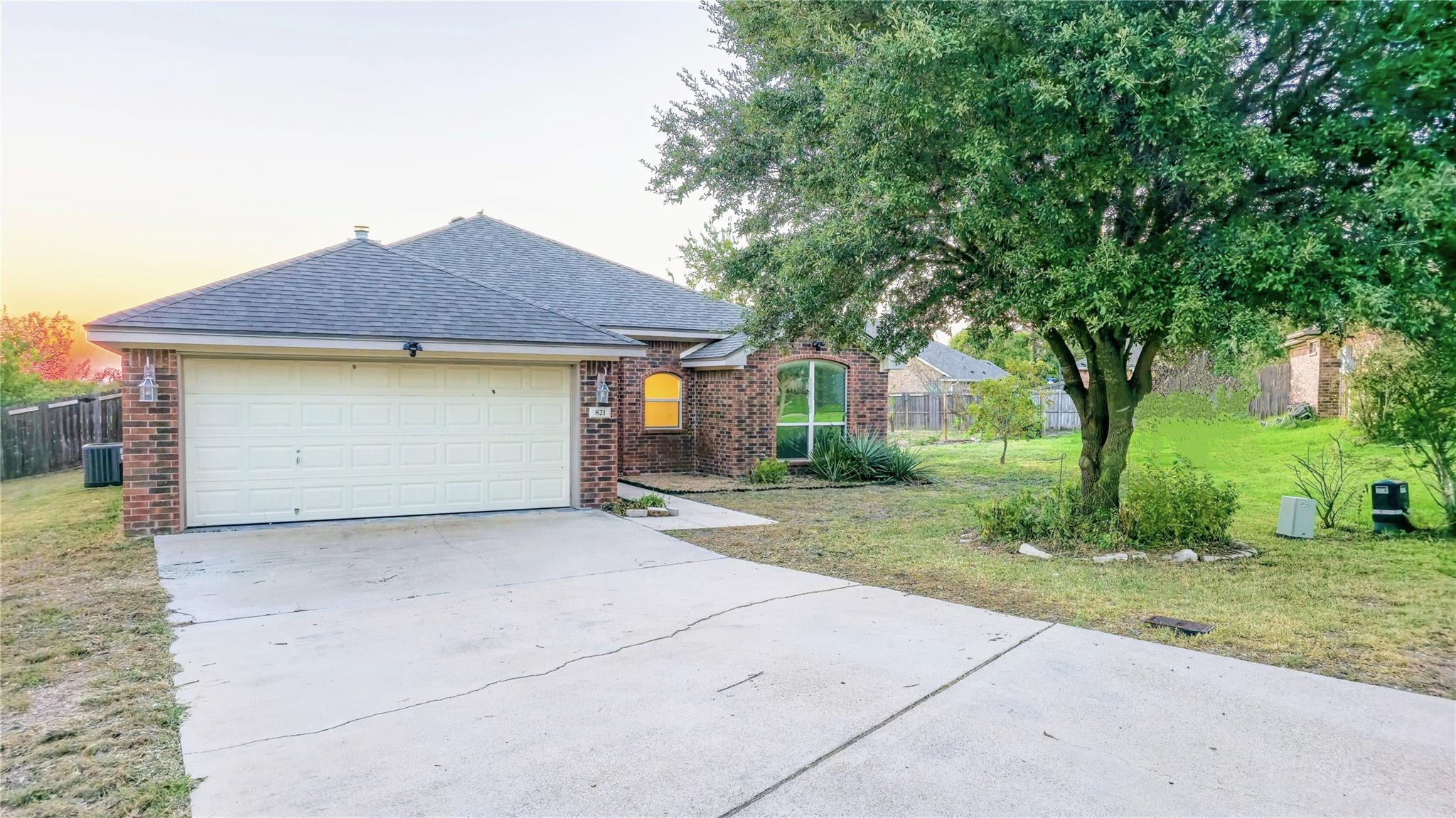821 Heather Marie Ct Property Photo 2