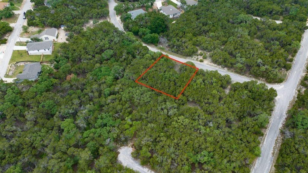 20203 Lee LN Property Photo 1