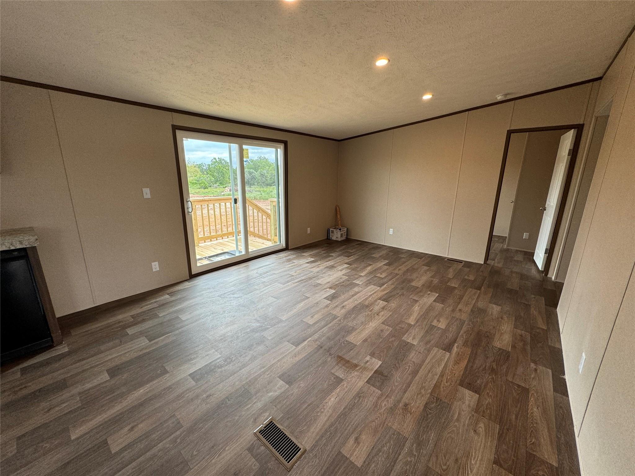 2709 Tumbleweed Trl Property Photo 6
