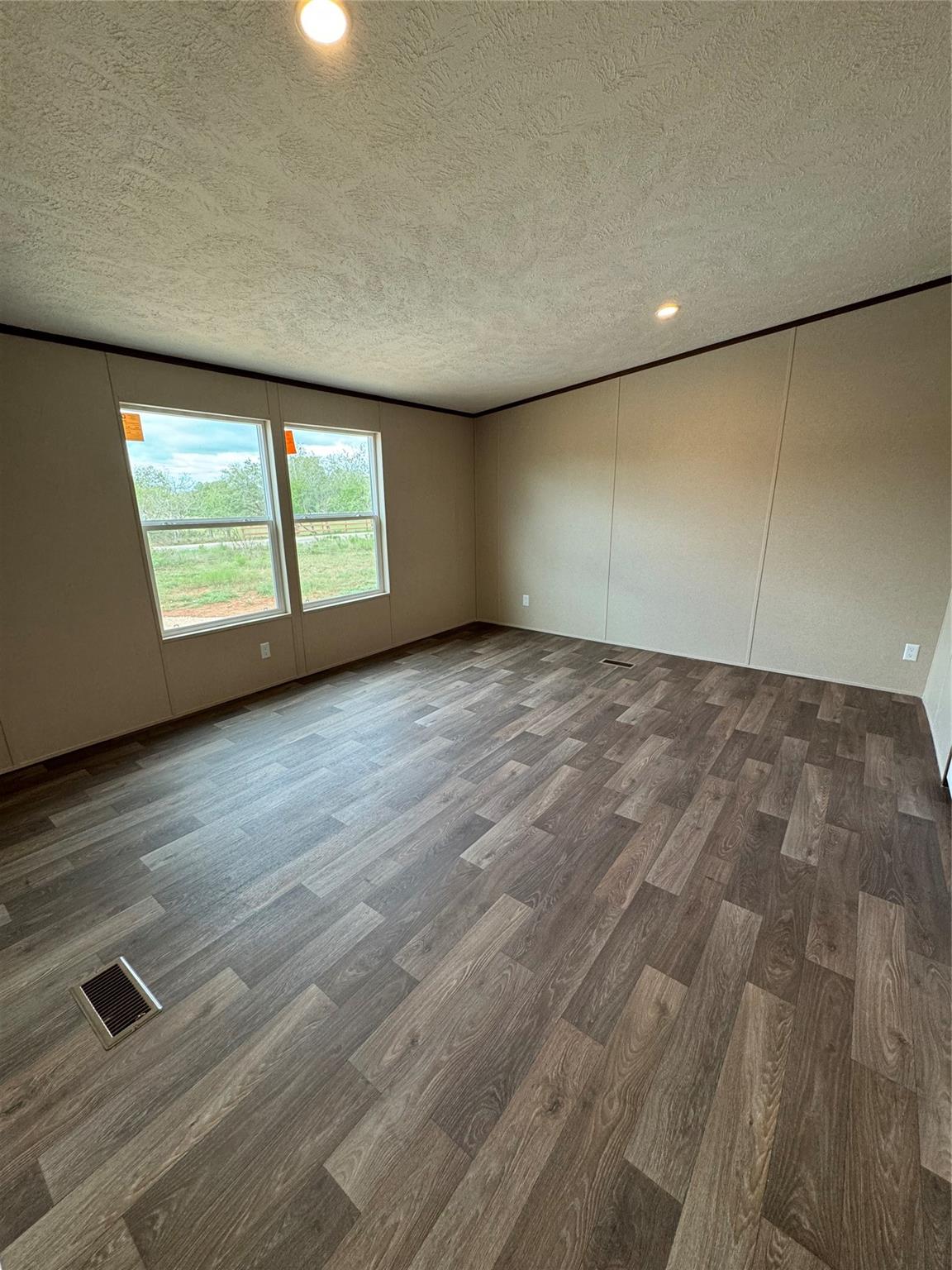 2709 Tumbleweed Trl Property Photo 8
