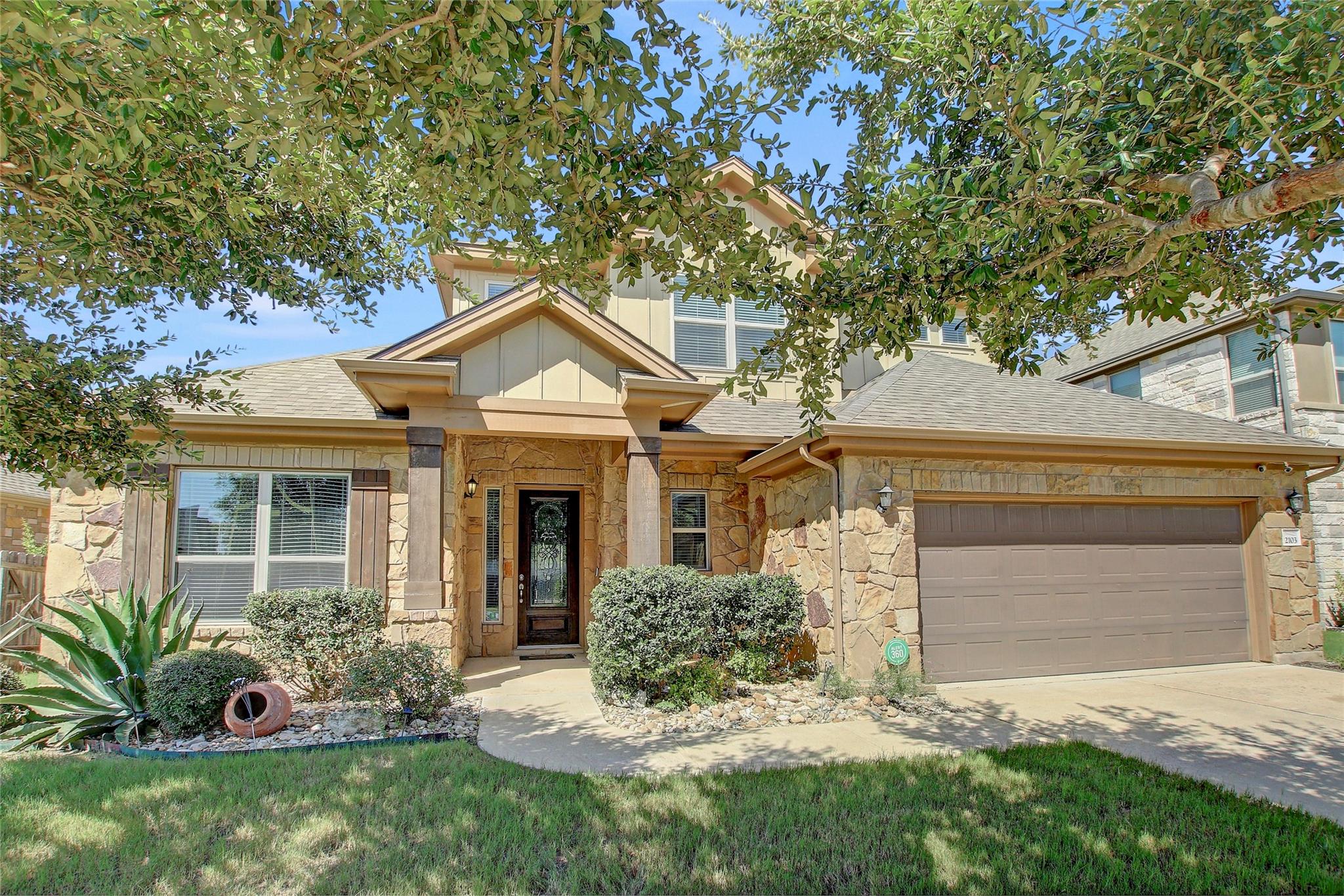 2103 Colinas Verdas Rd Property Photo 2