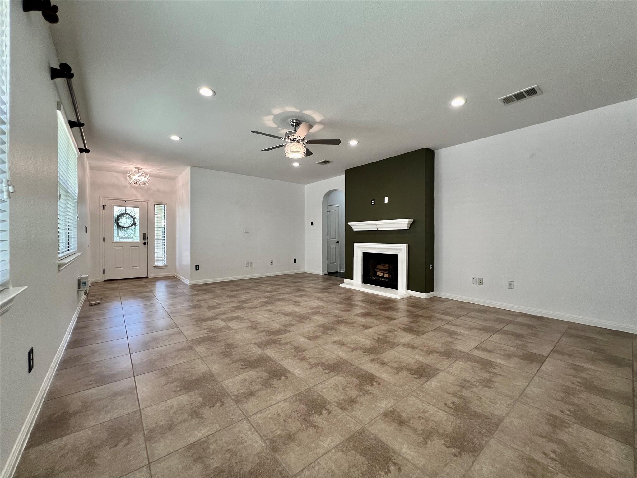 4008 Gloucester Dr Property Photo 5