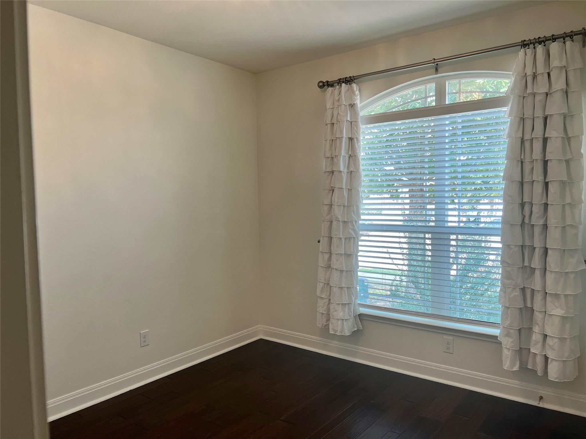 1259 Hyde Park Dr Property Photo 26