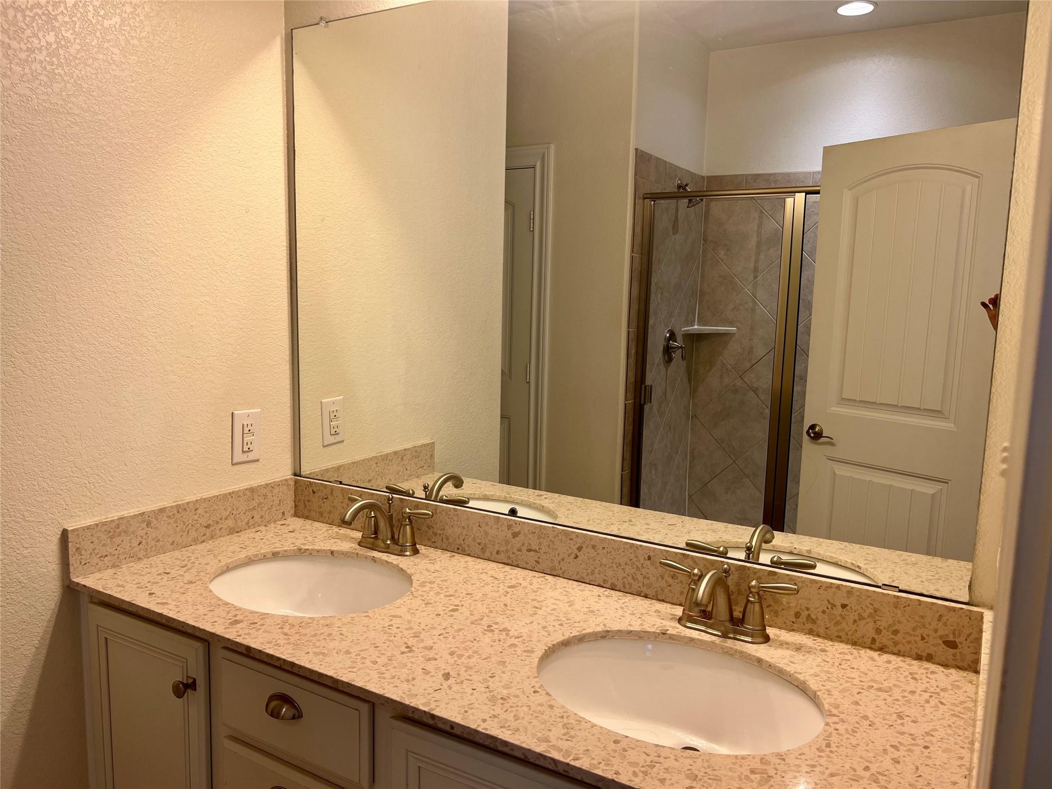 1259 Hyde Park Dr Property Photo 34