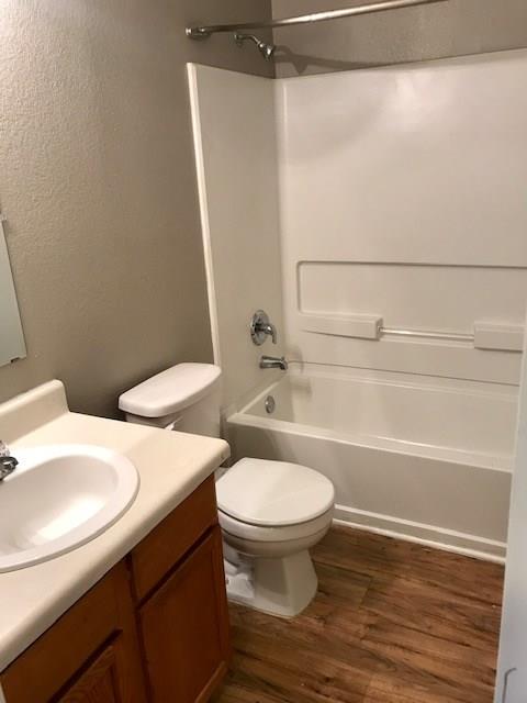 300 Luna Vista Dr Property Photo 17