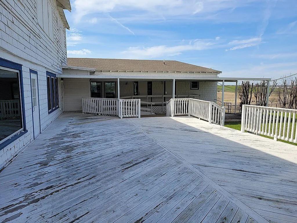 1102 Beech St Property Photo 33
