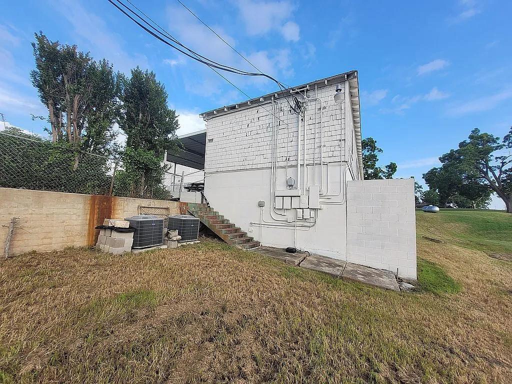 1102 Beech St Property Photo 37