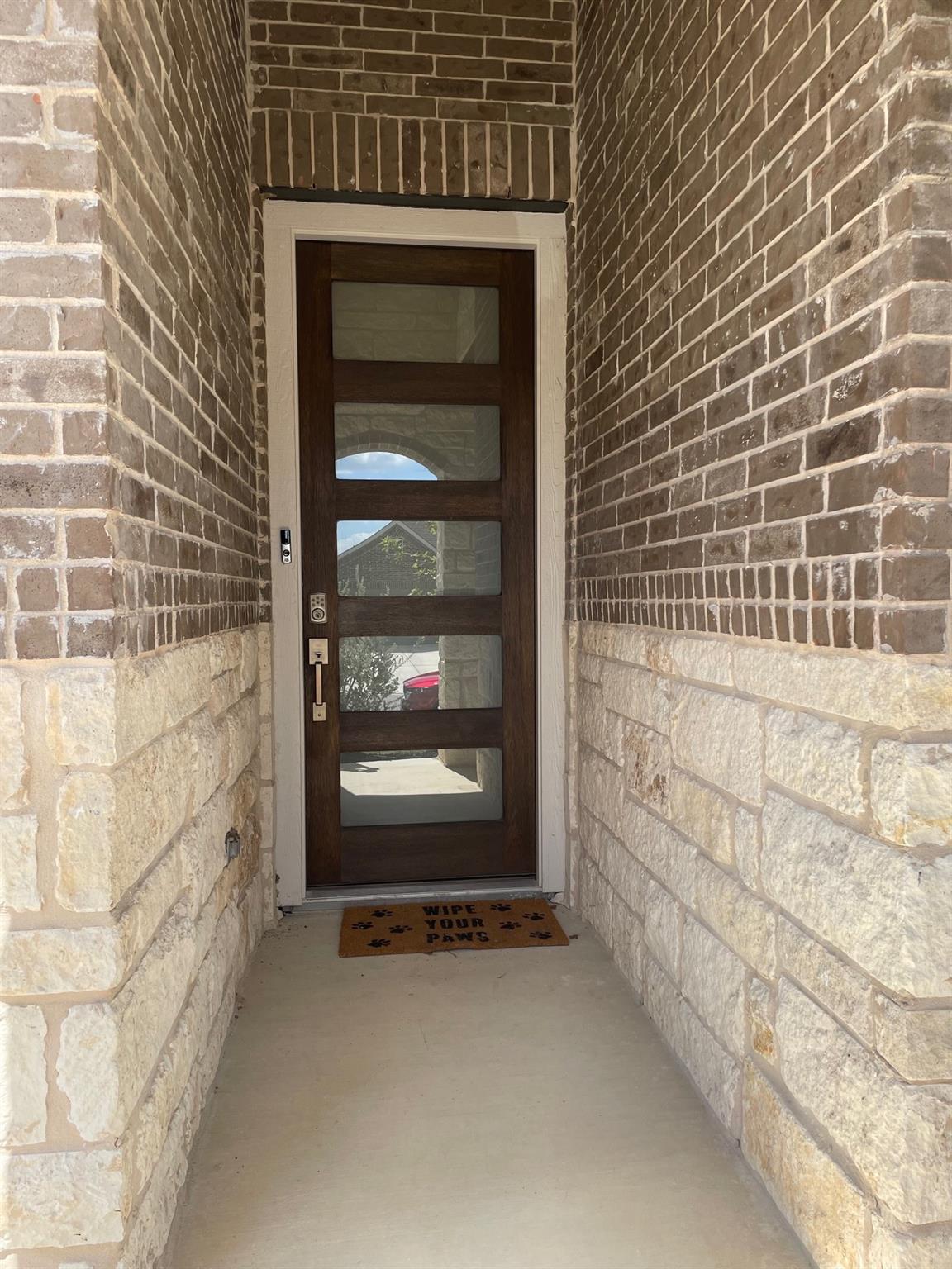 2421 Rosette Ln Property Photo 2