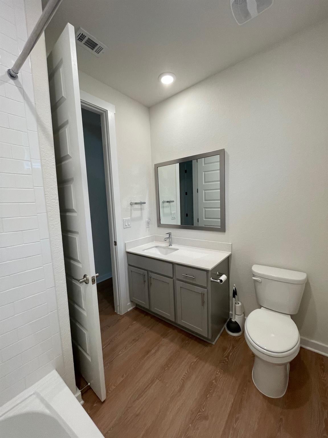 2421 Rosette Ln Property Photo 29
