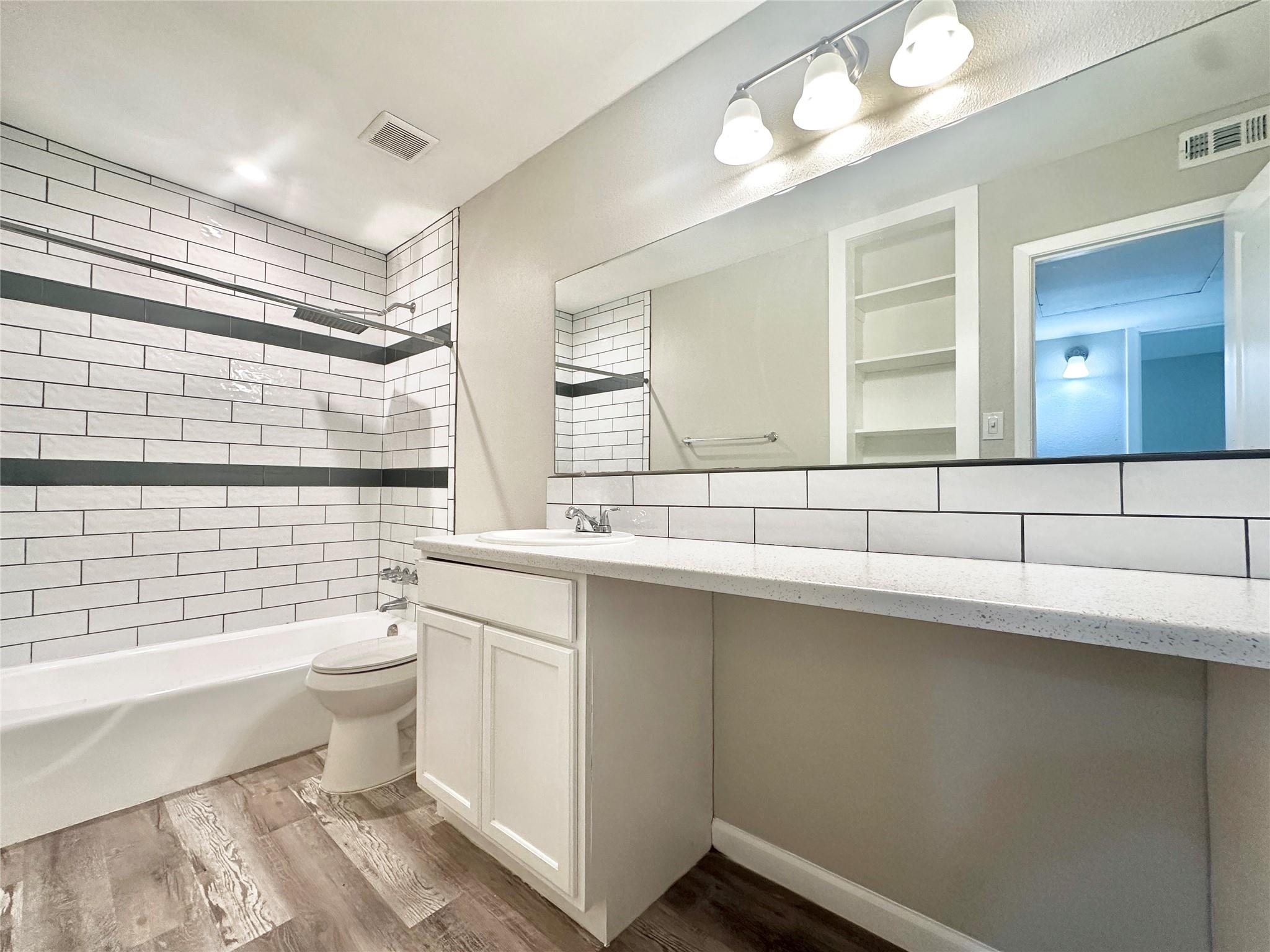 7304 Twin Crest Dr 201 Property Photo 7