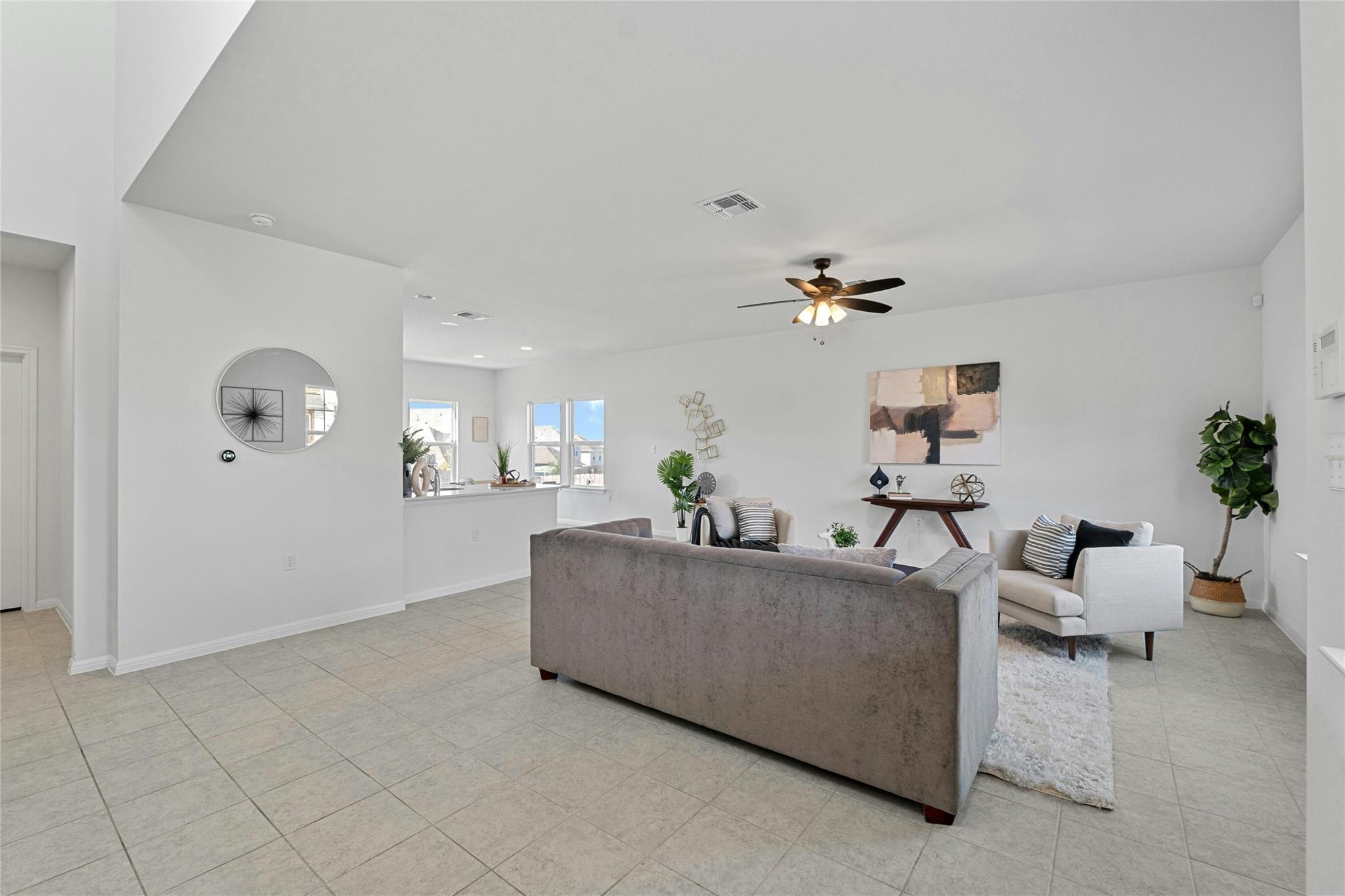 9713 Grapevine Leaf Dr Property Photo 4