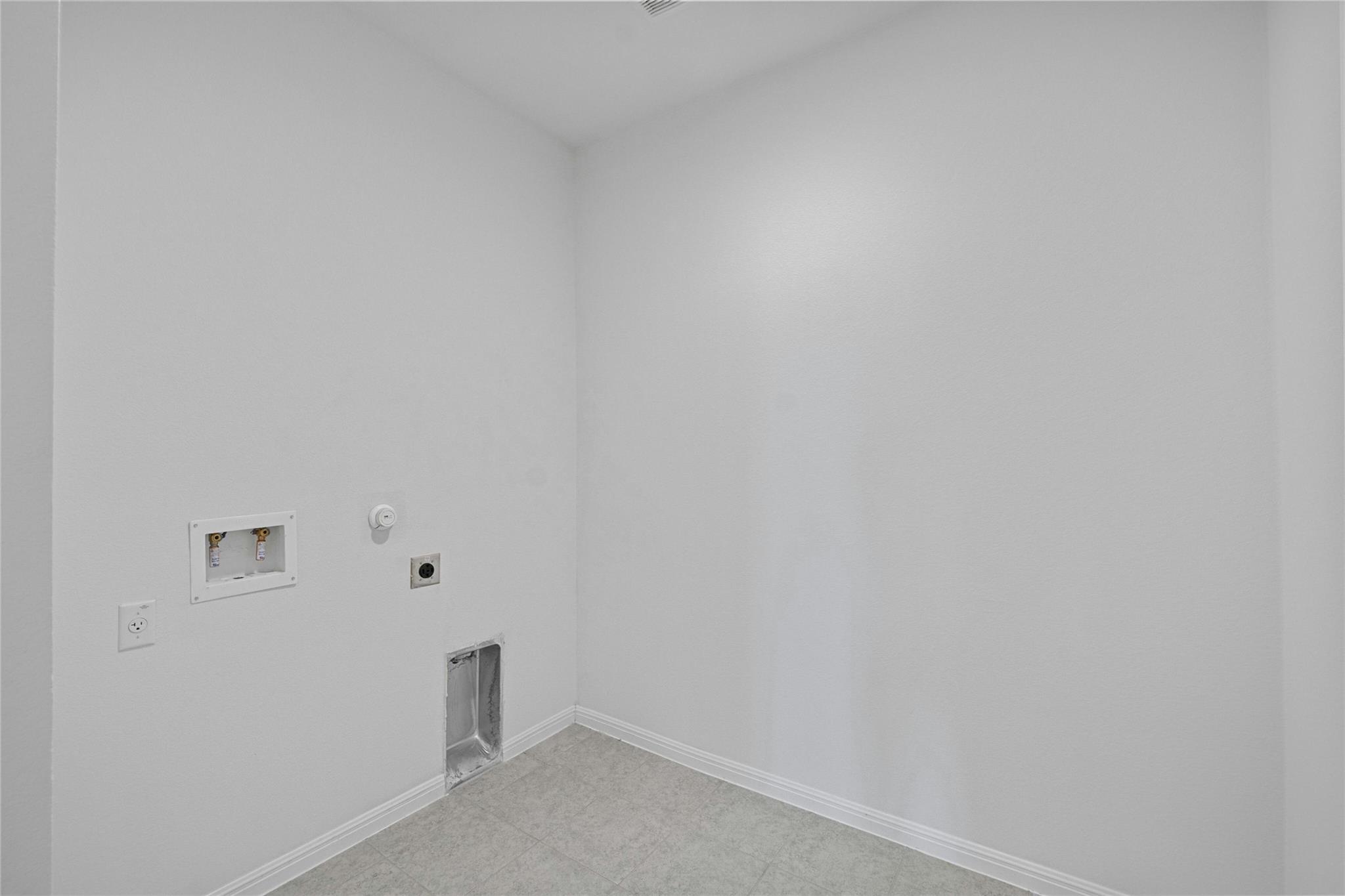 9713 Grapevine Leaf Dr Property Photo 17