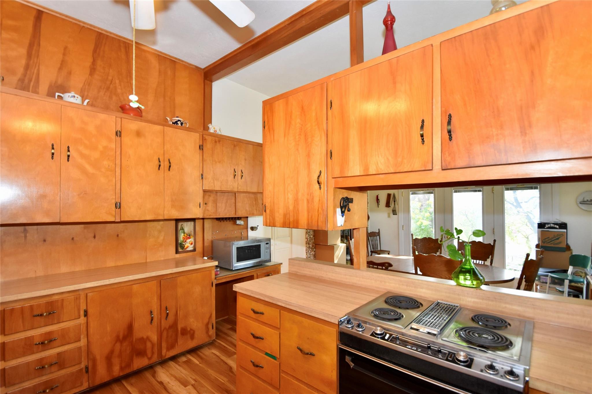 1620 Hofheinz St Property Photo 7