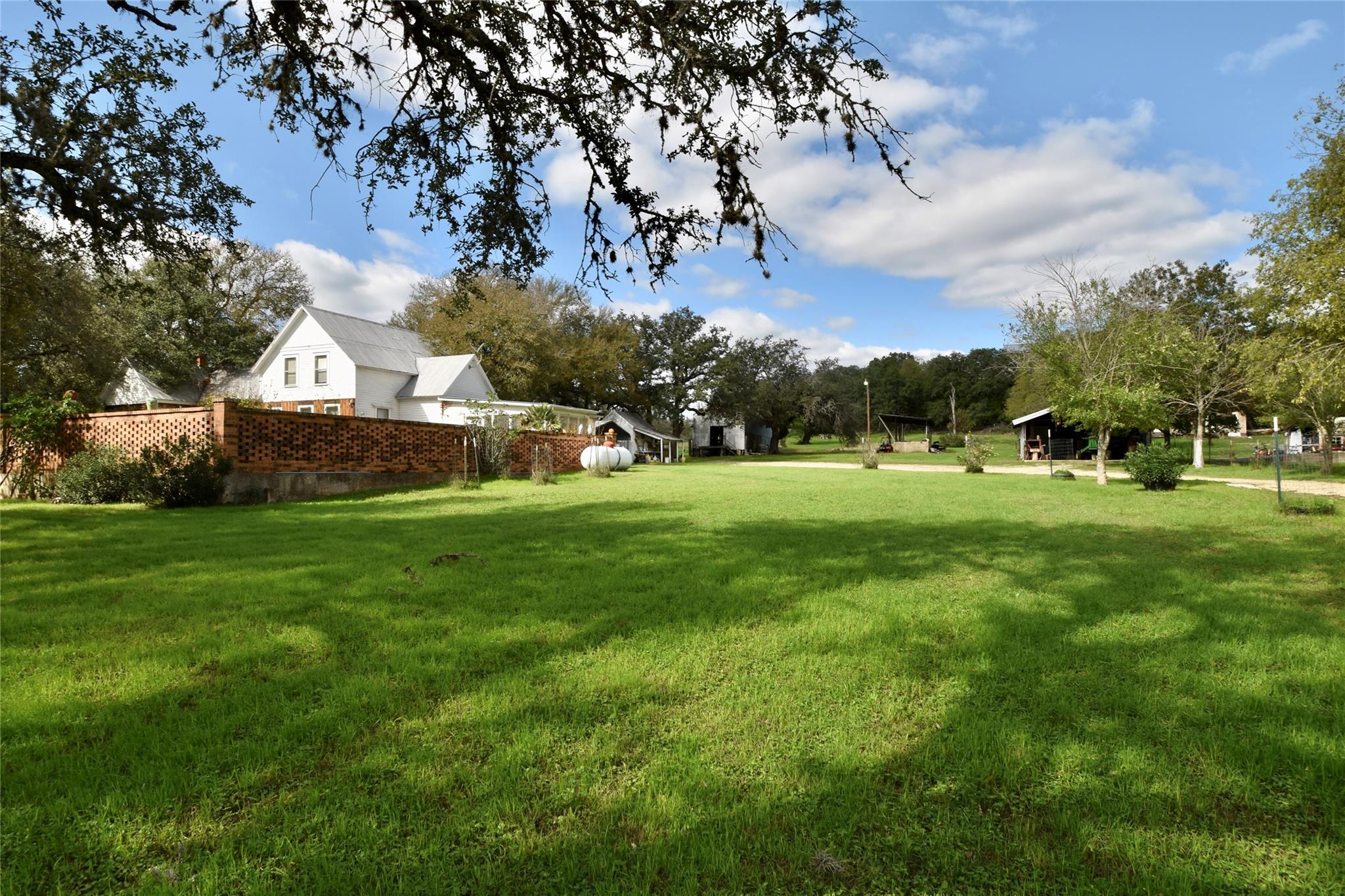 1620 Hofheinz St Property Photo 18