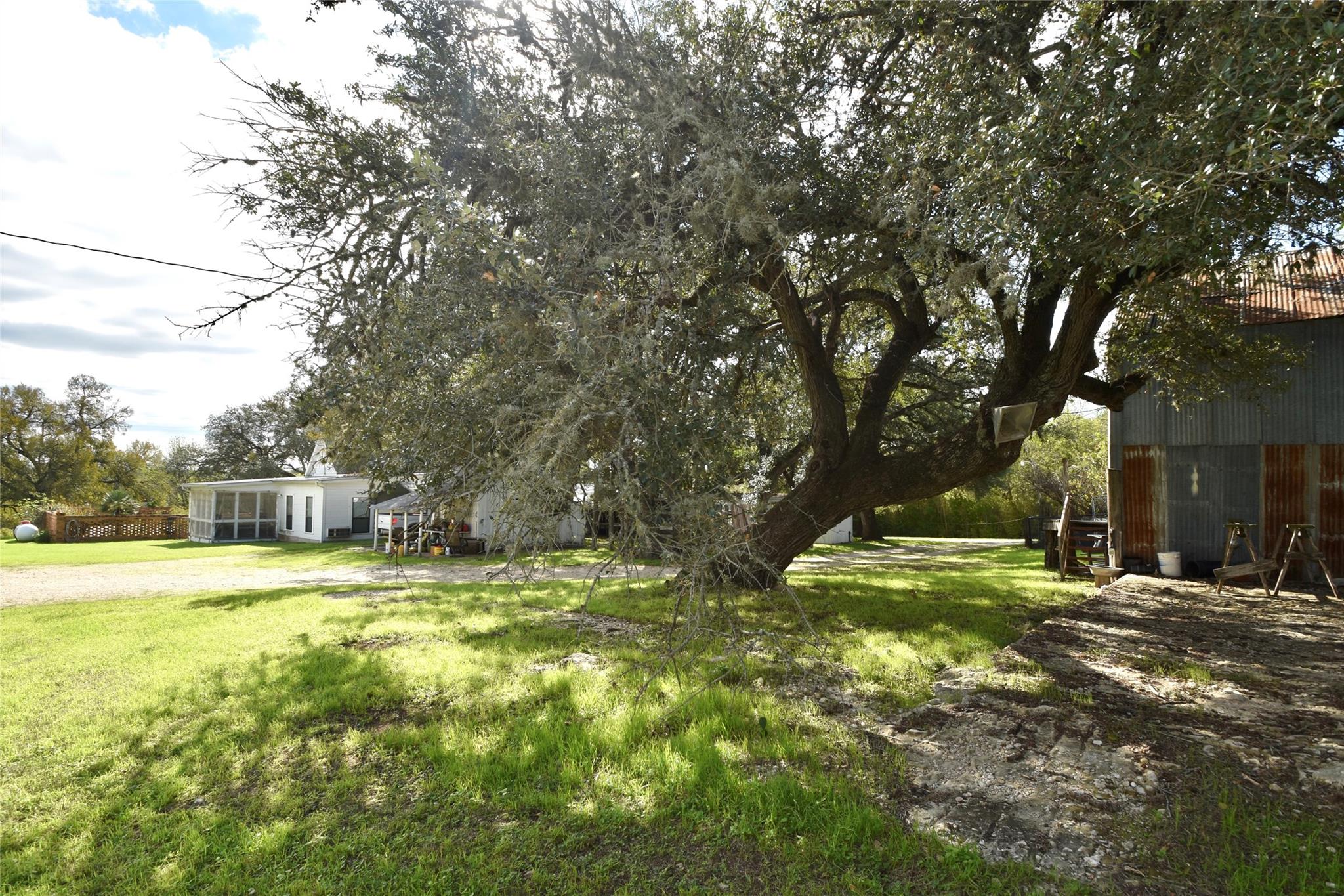1620 Hofheinz St Property Photo 20