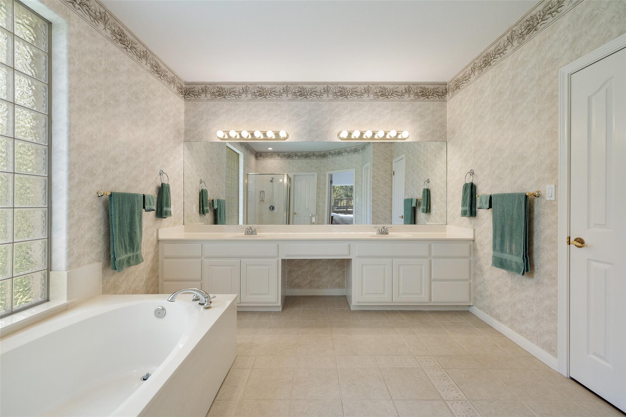 206 Spring Creek Dr Property Photo 23
