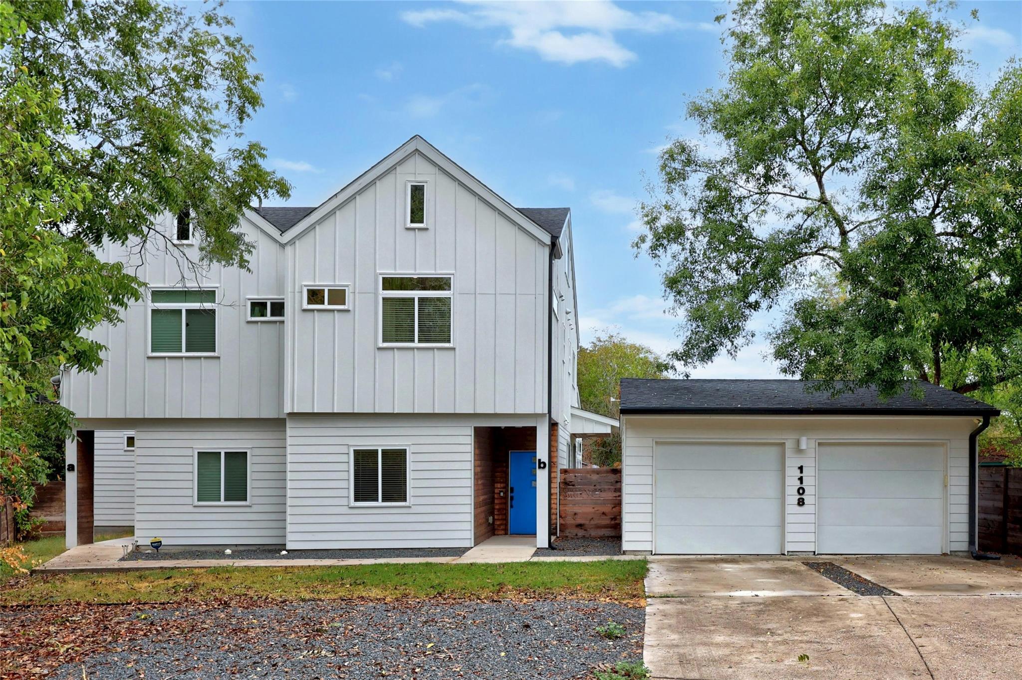1108 Christie Dr B Property Photo 3