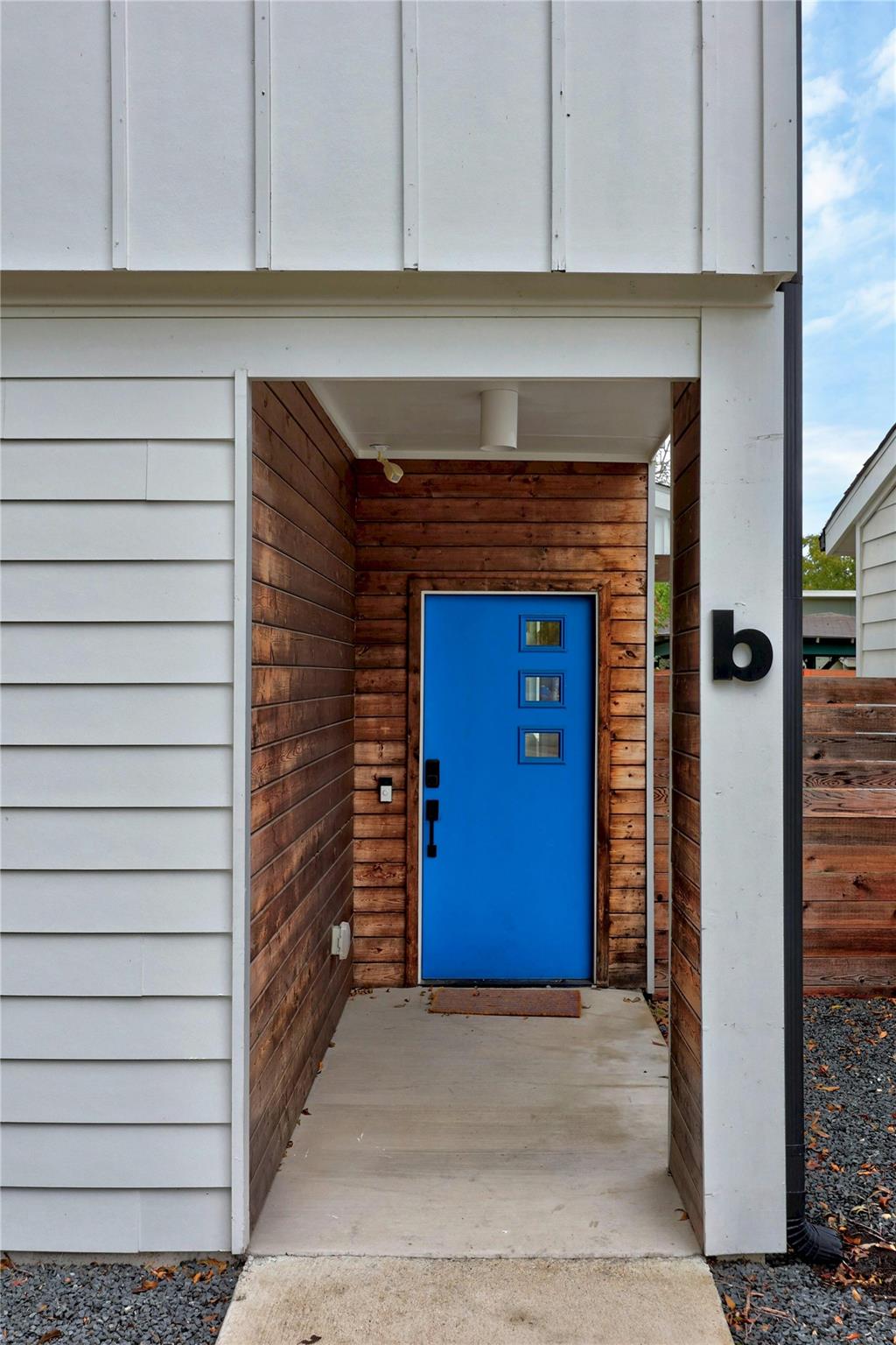 1108 Christie Dr B Property Photo 4