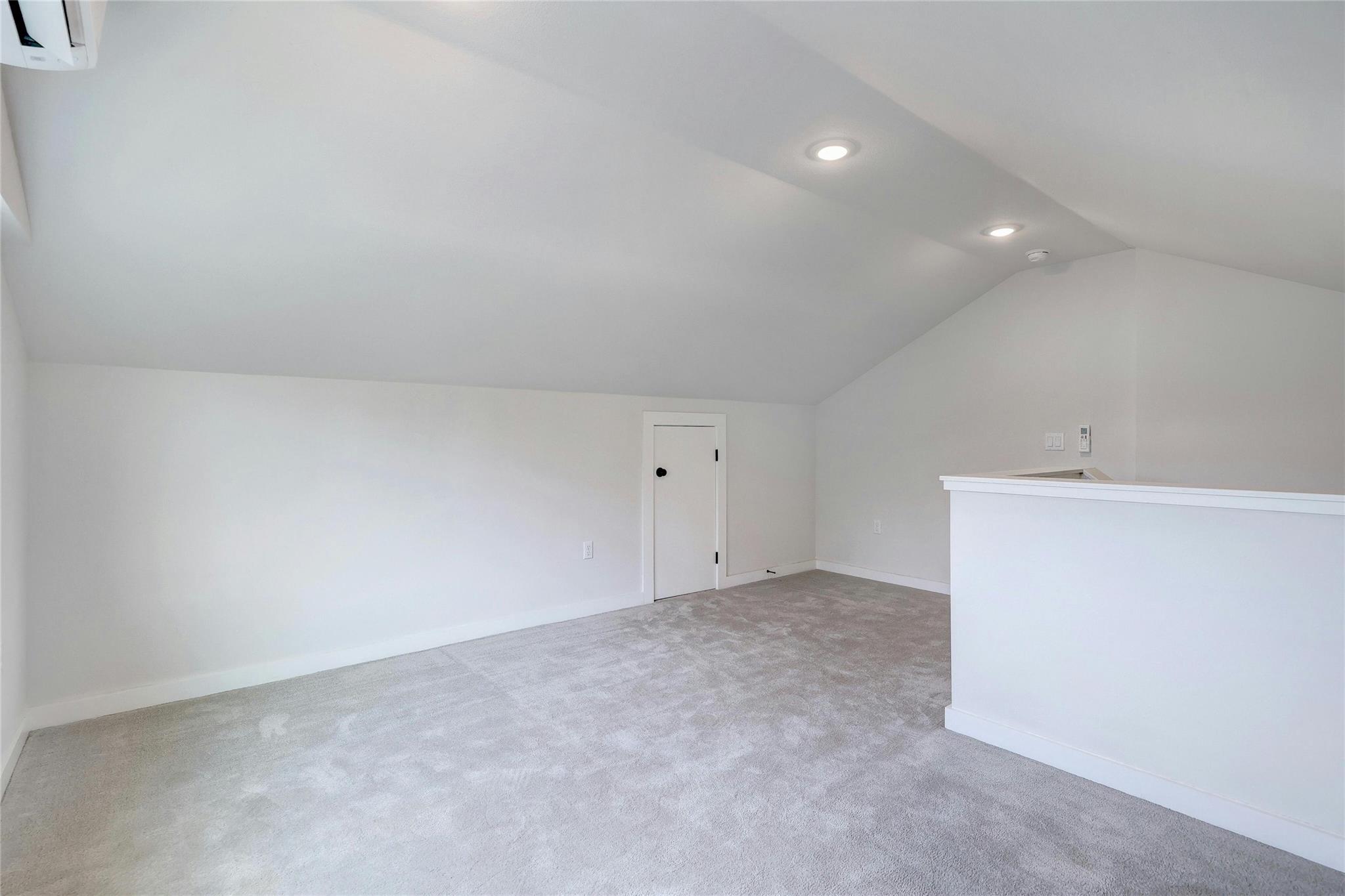 1108 Christie Dr B Property Photo 22