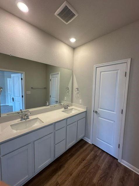 1020 Vista View Dr 1701 Property Photo 25