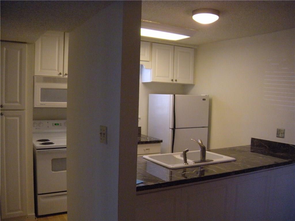 6910 Hart Ln #502 Property Photo 8