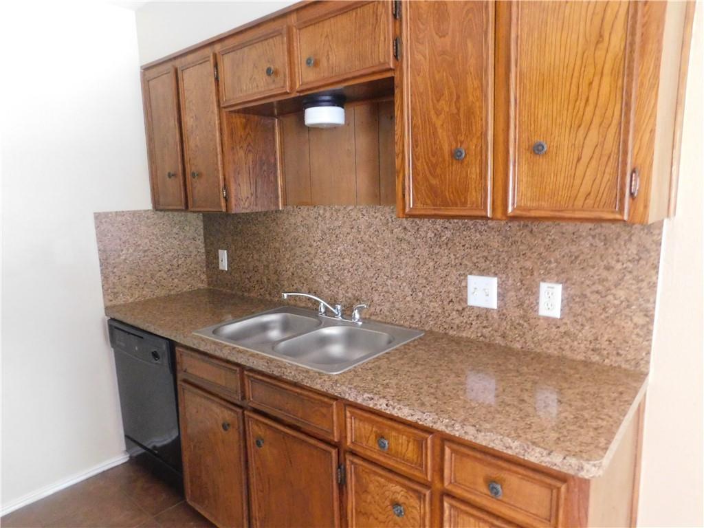 8514 Dryfield Dr A Property Photo 6