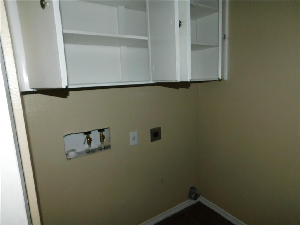 8514 Dryfield Dr A Property Photo 15