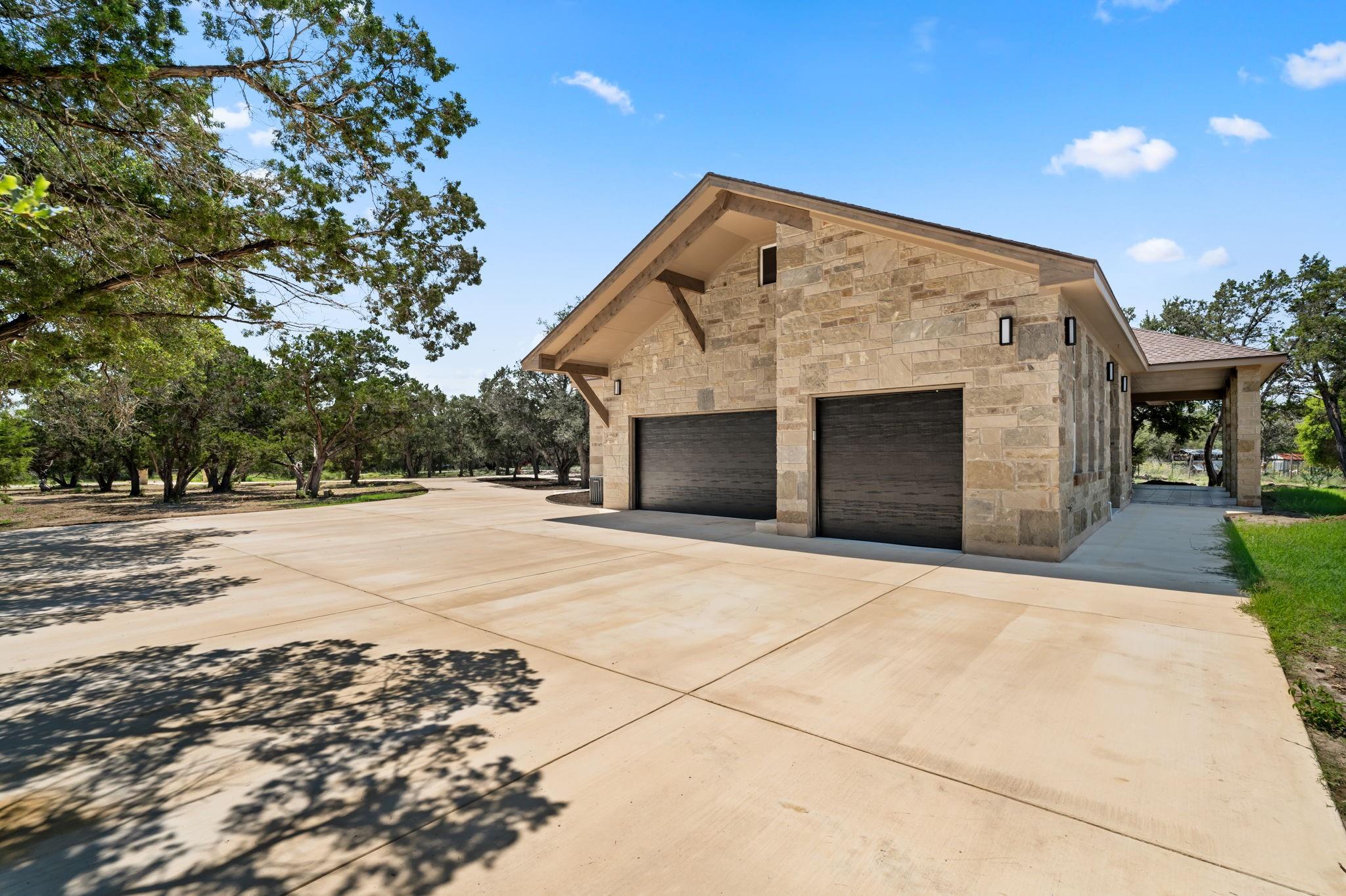 1410 Cattail Property Photo 30