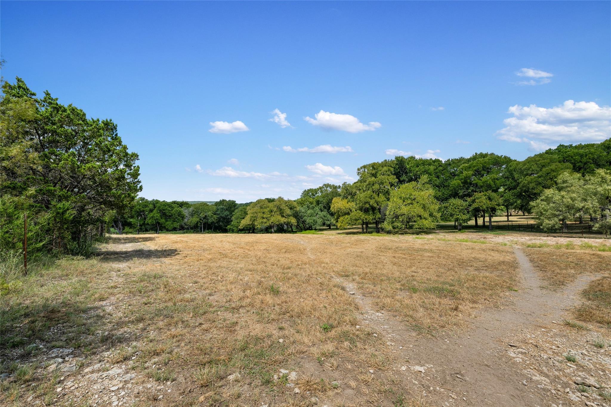 121 Dog Run Property Photo 35
