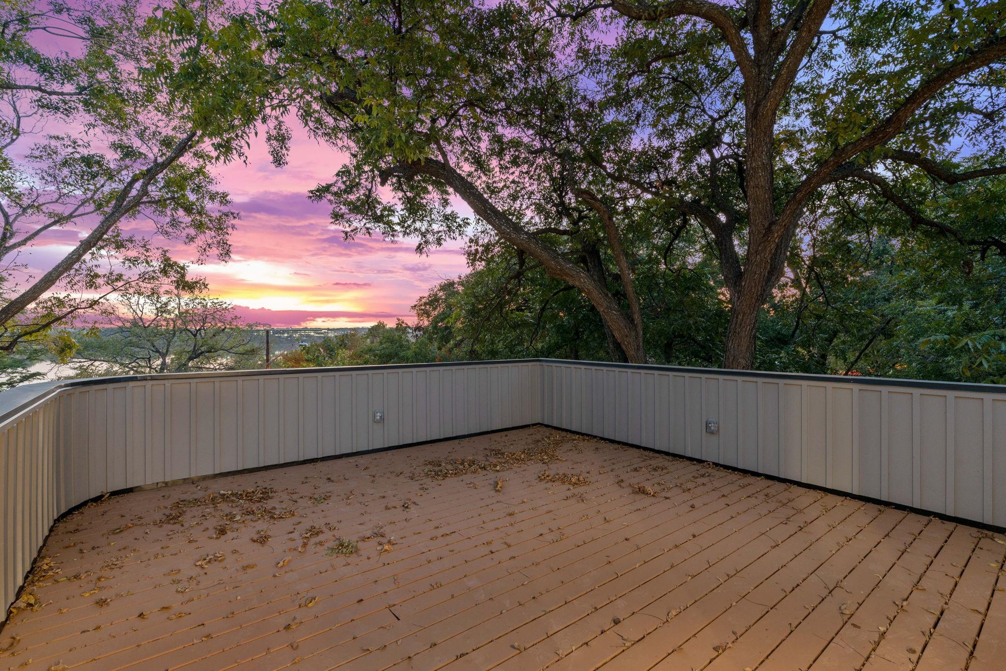 2704 Canterbury St A Property Photo 6
